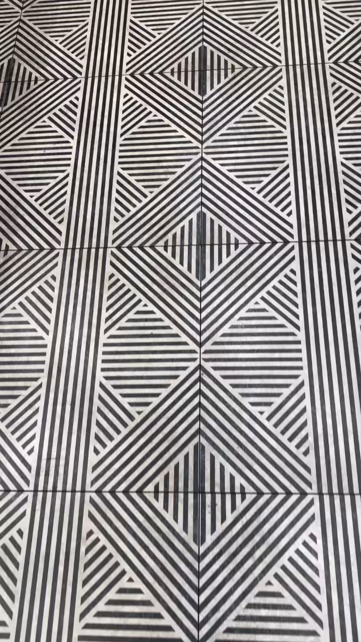 Strolling Pattern