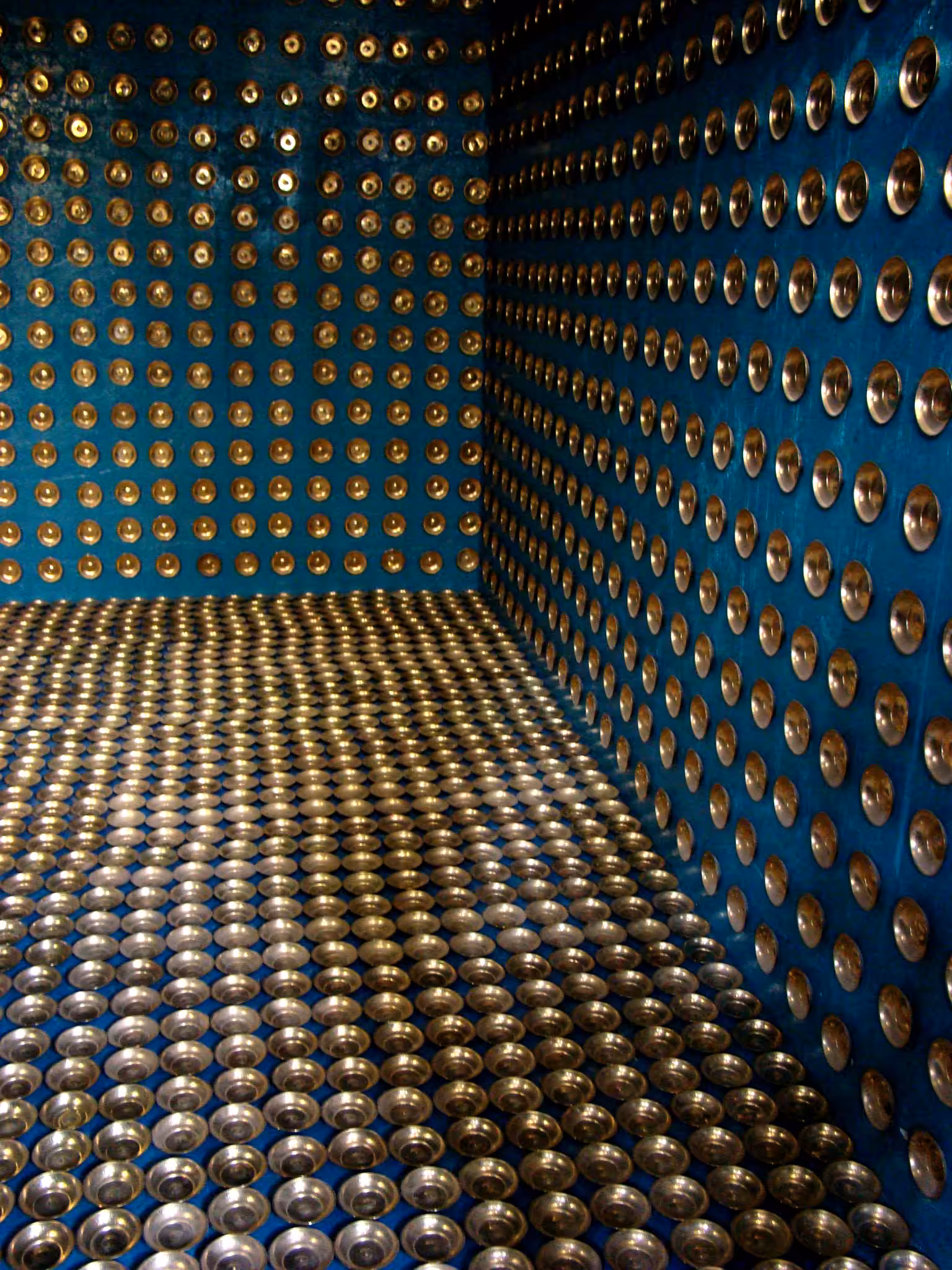 Empty gold bowls