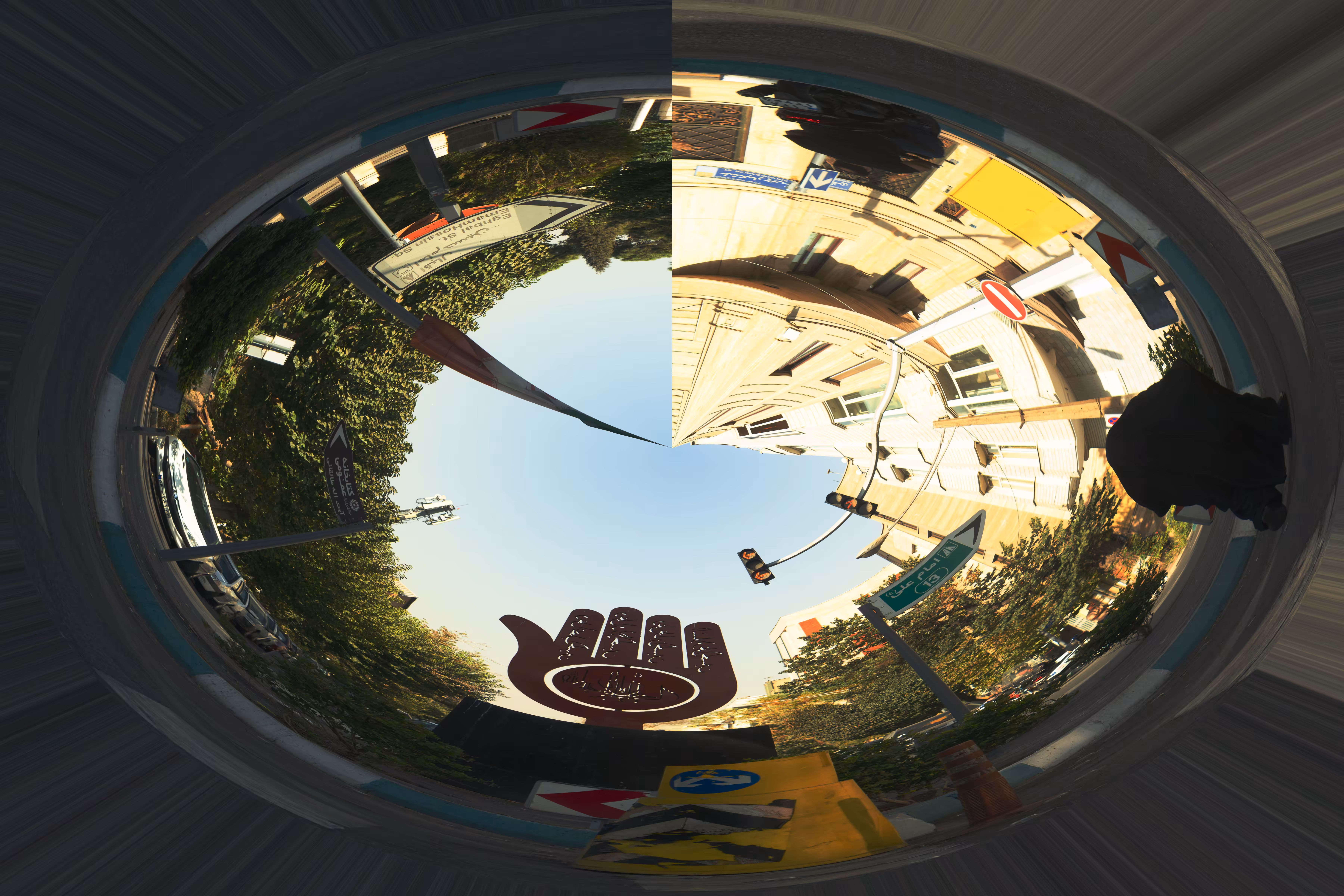 Dysmorph City _5