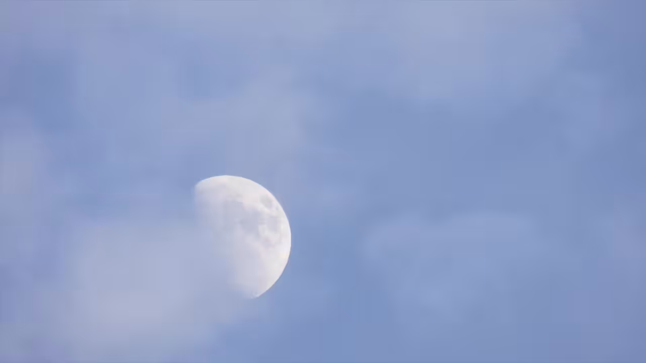 Time-lapse #001 Moon