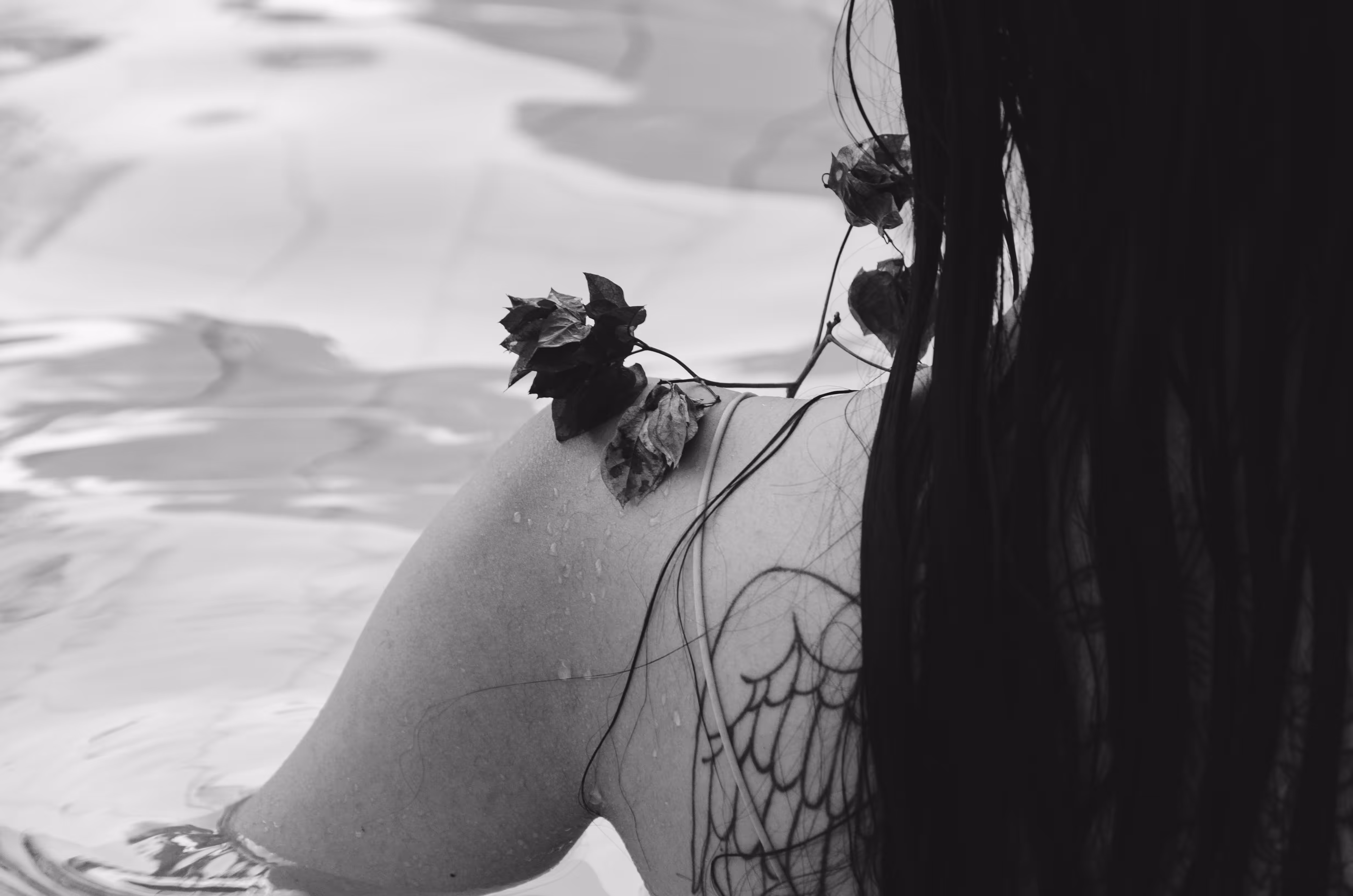 Flowered shoulder