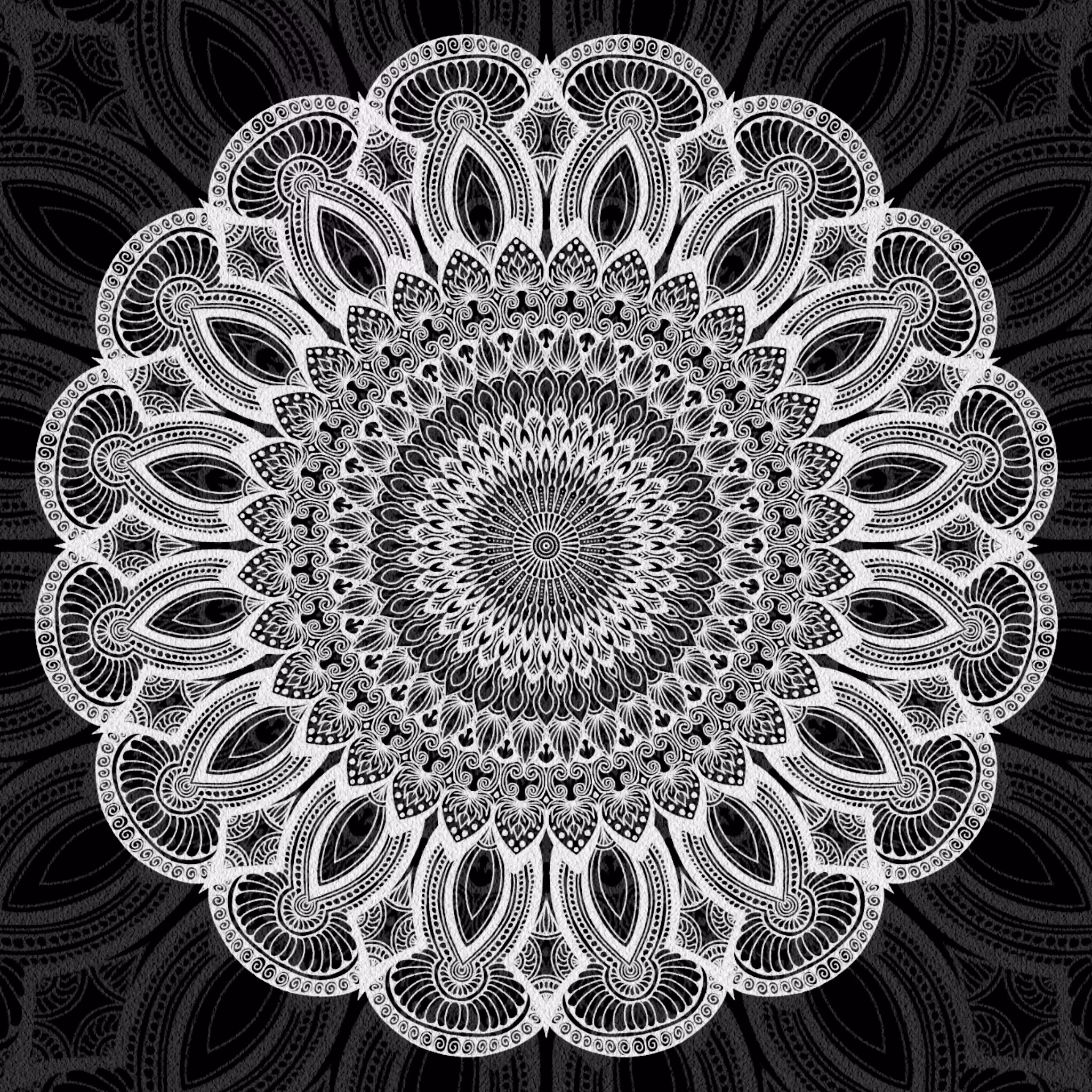 BW Mandala 05