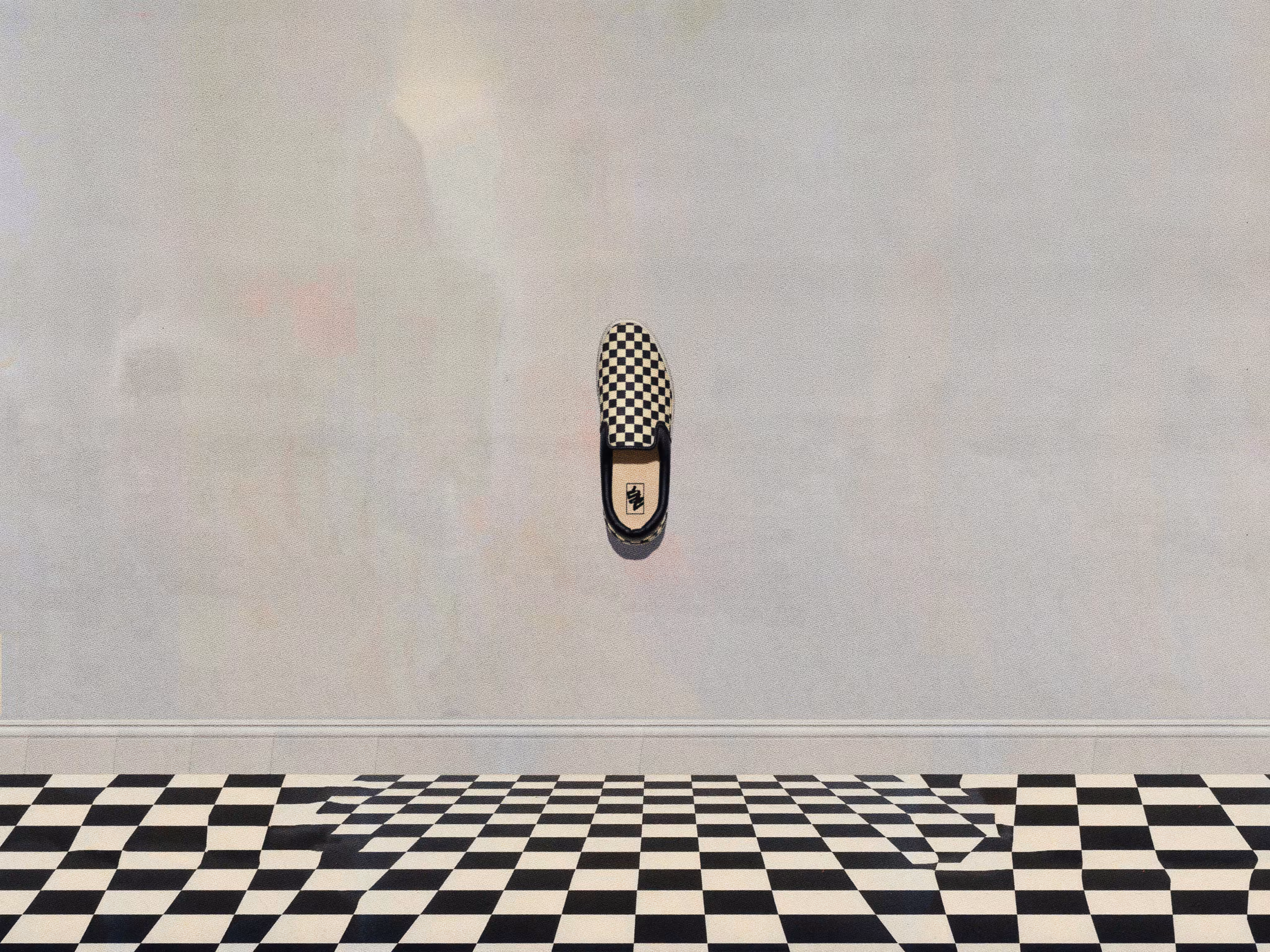 Off The Wall Room