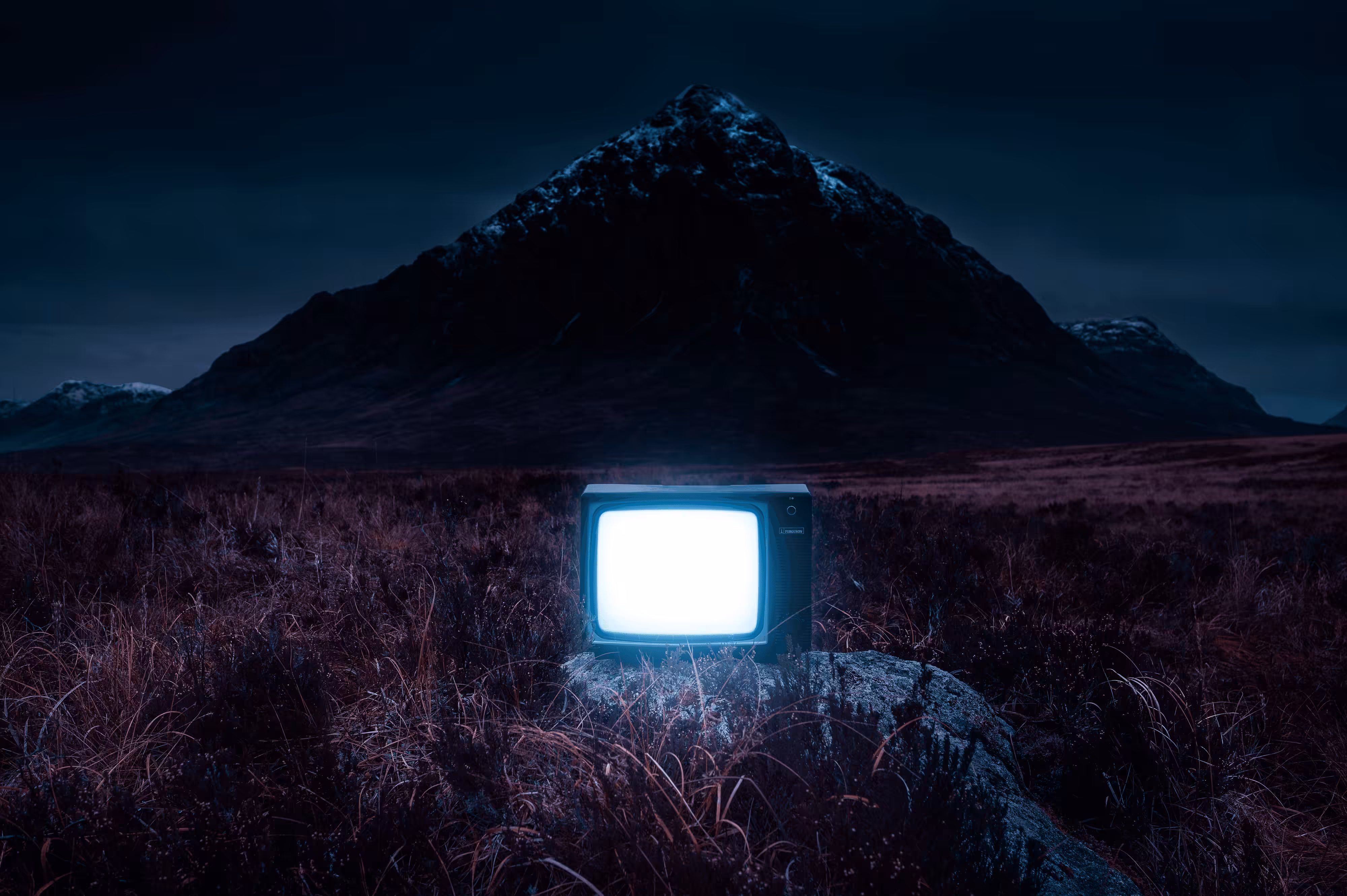 Transmission IV: A Place Among The Static 8/8