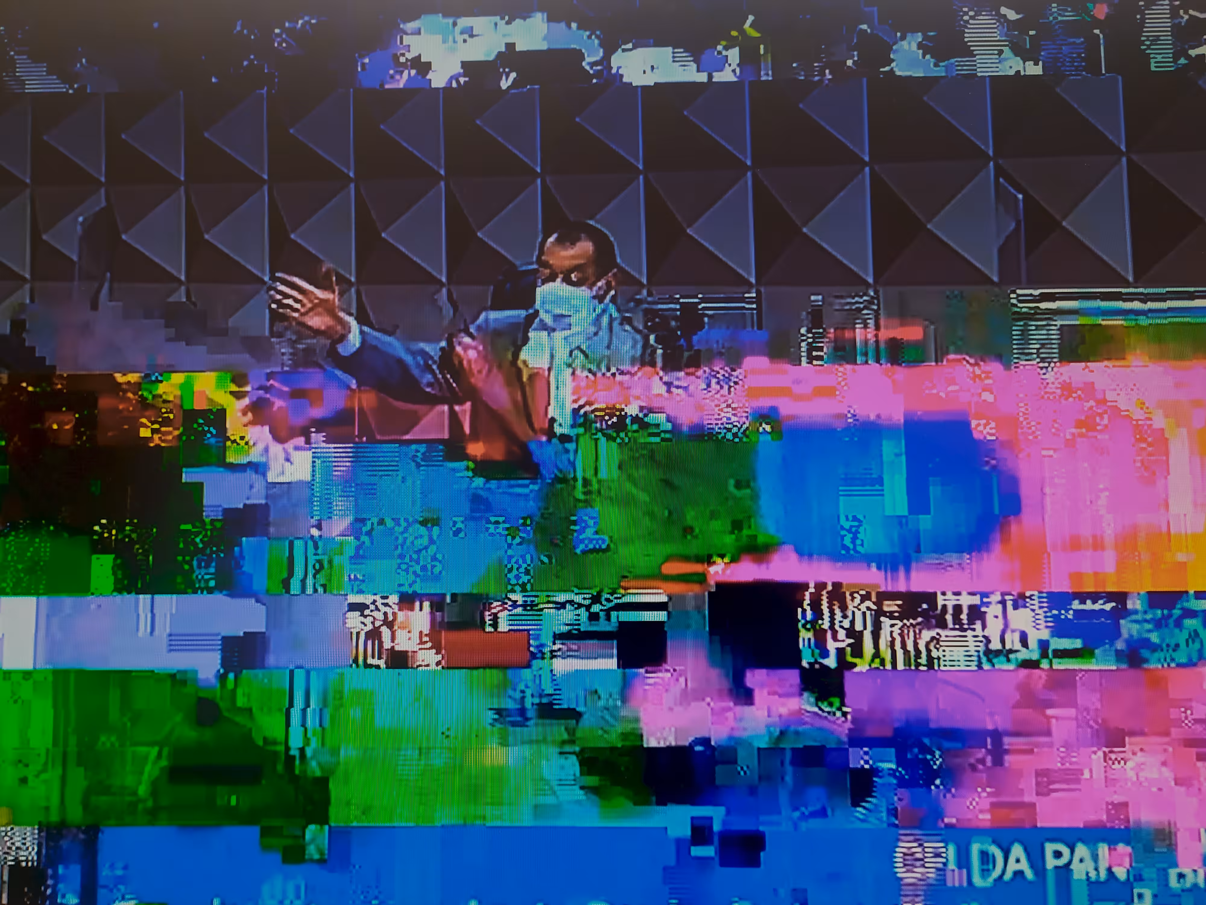 CPI - Theremin Vídeo Glitch - 4 (48a sessão)