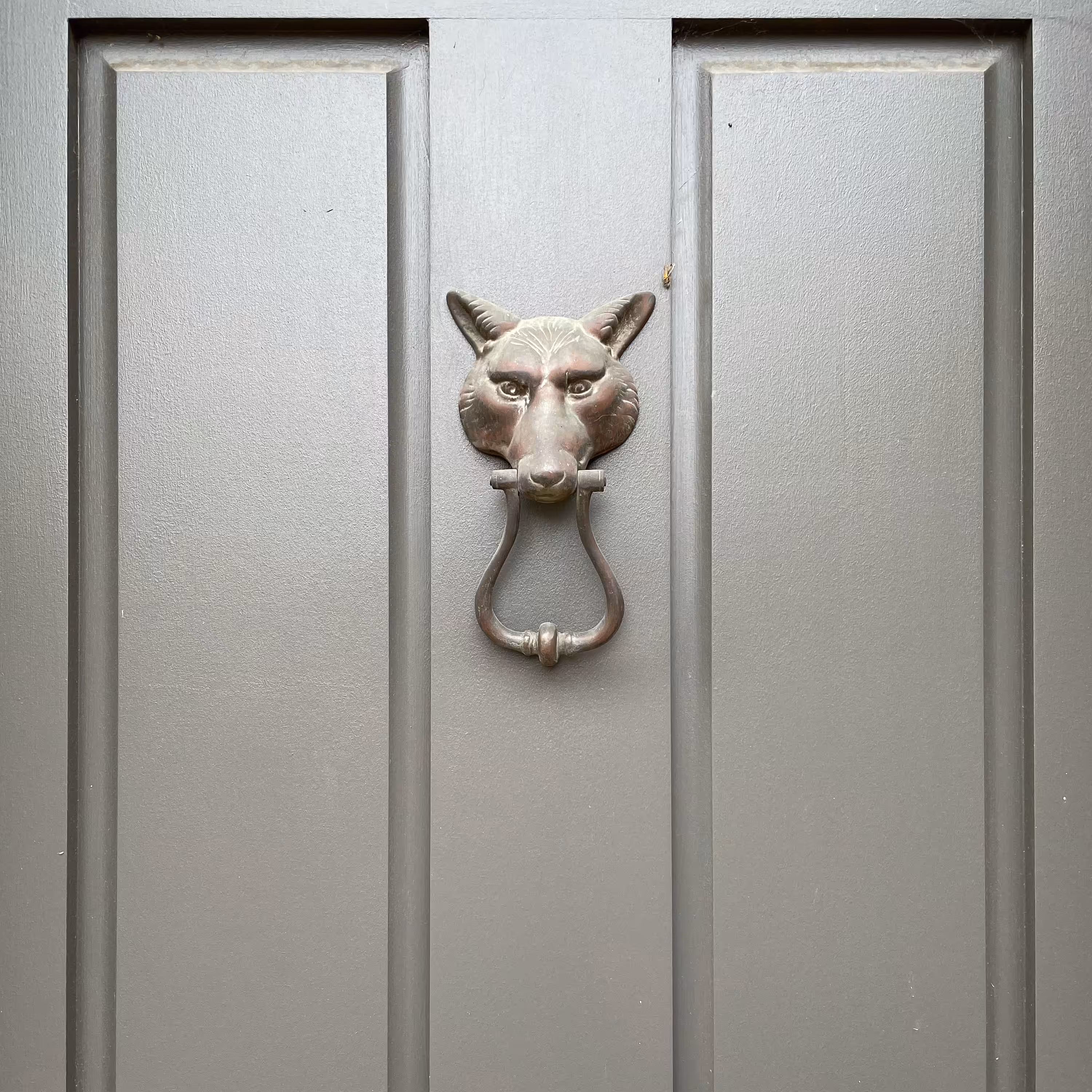 door knocker
