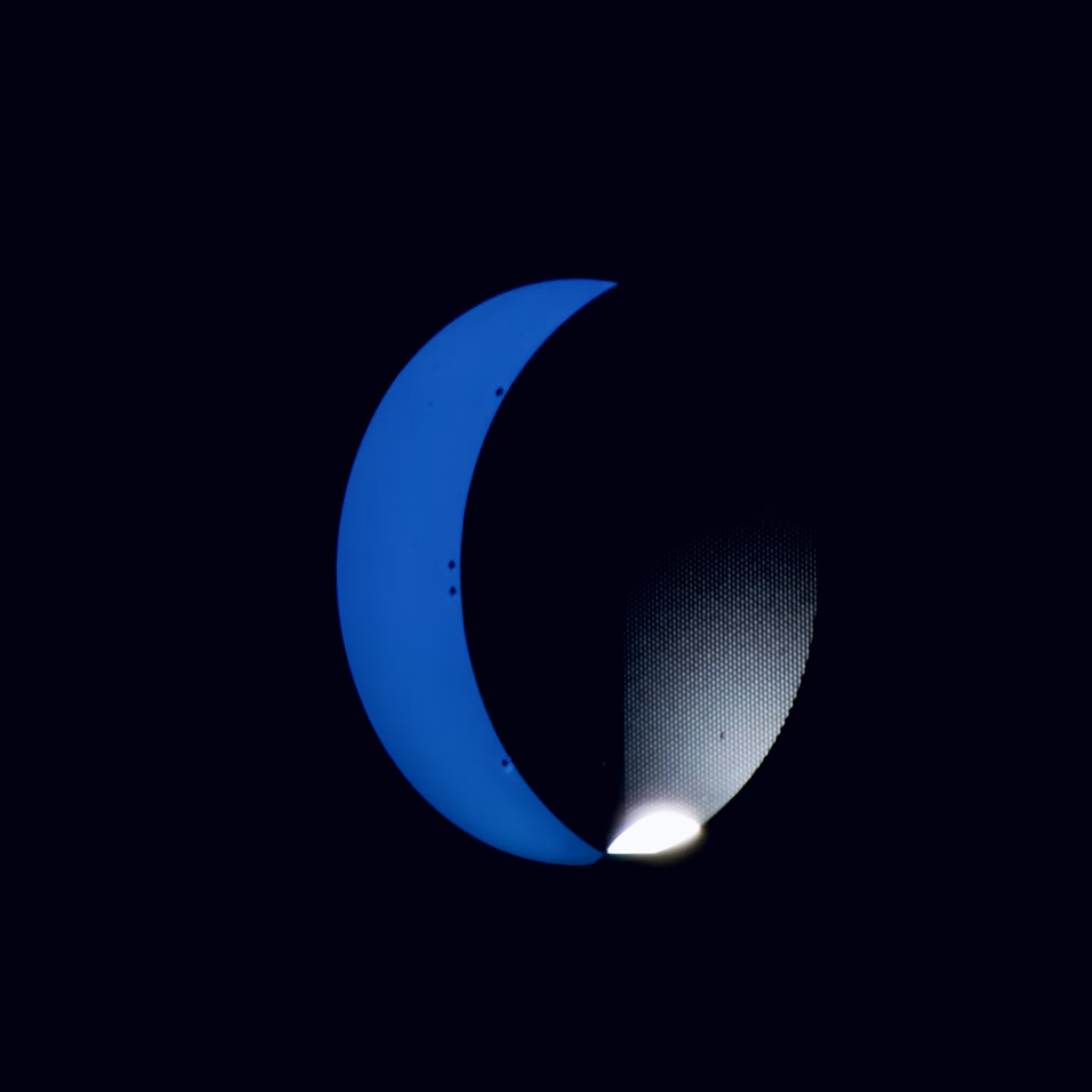 That ain't no moon