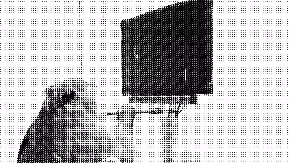 Monkey playing Pong