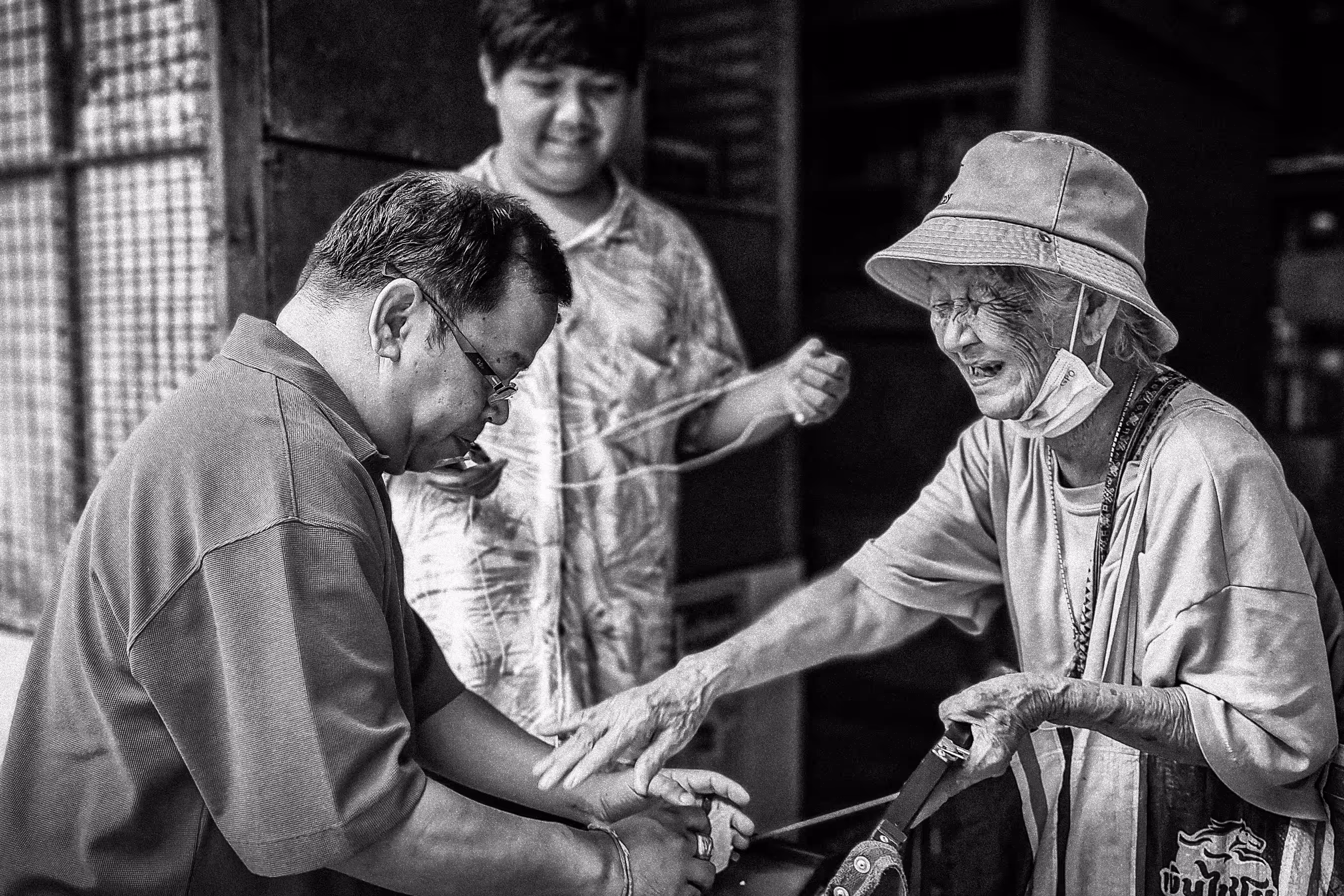 B&W Photography: Touch