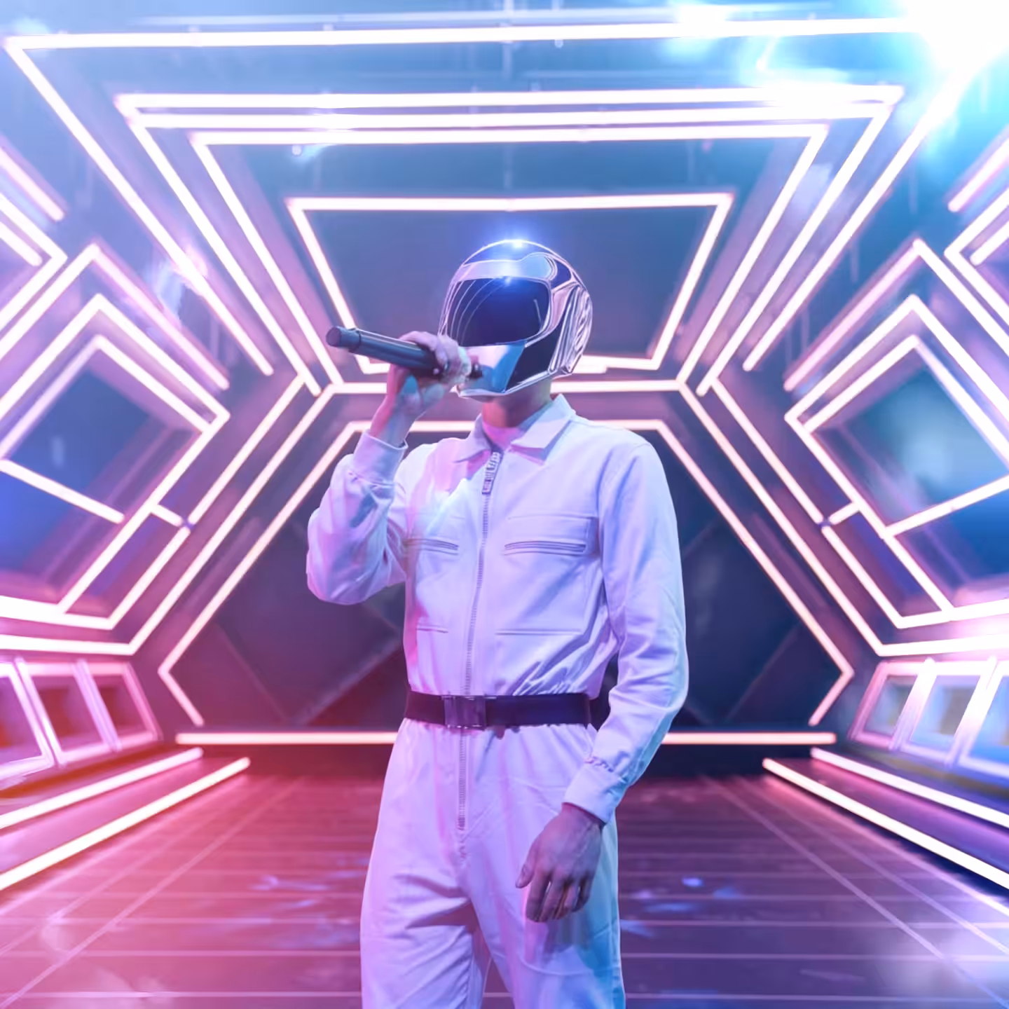 Retro (Future) Manni