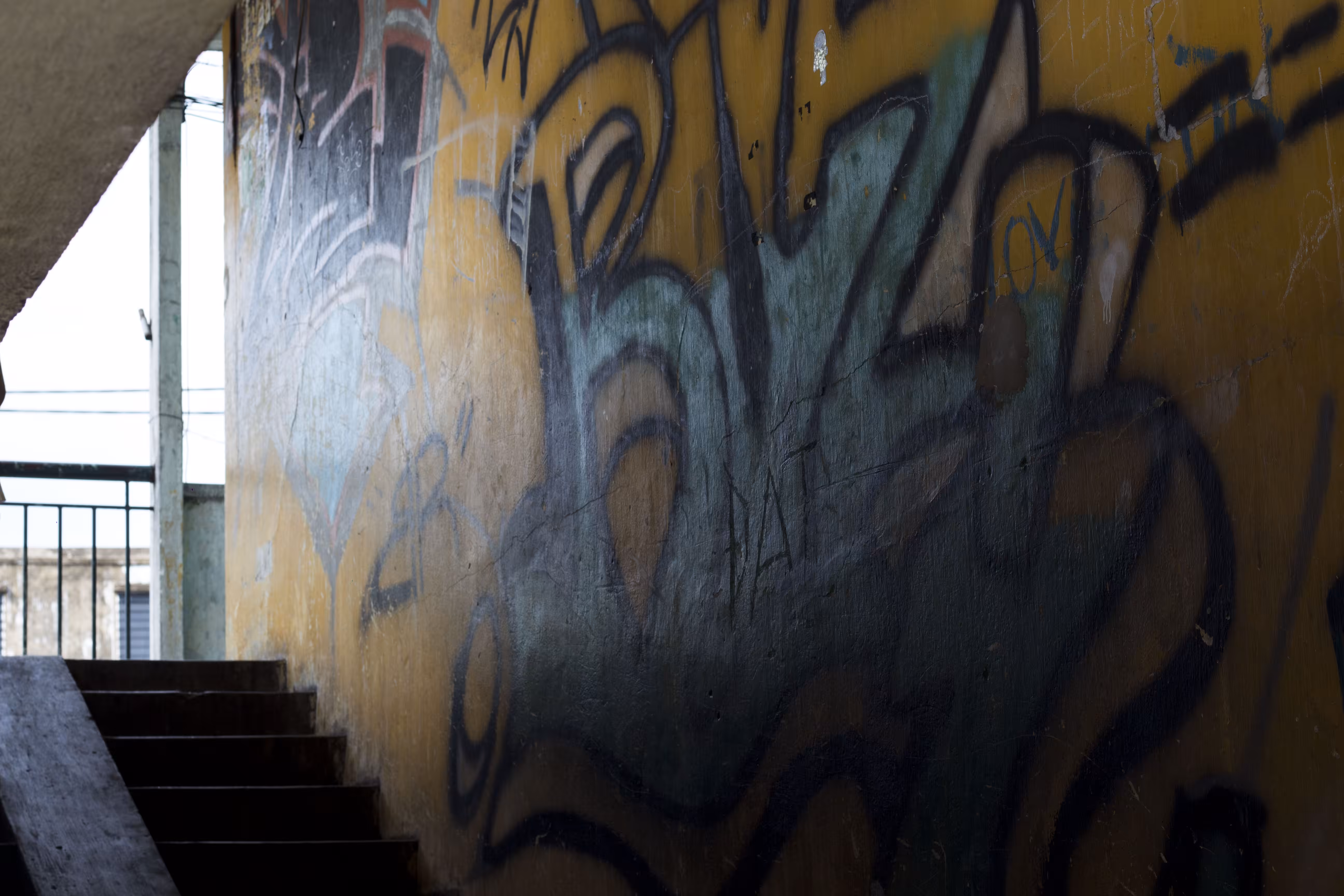 #streetmoth [001] stairway to heaven
