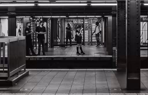 Social Distancing - 22/SOTT