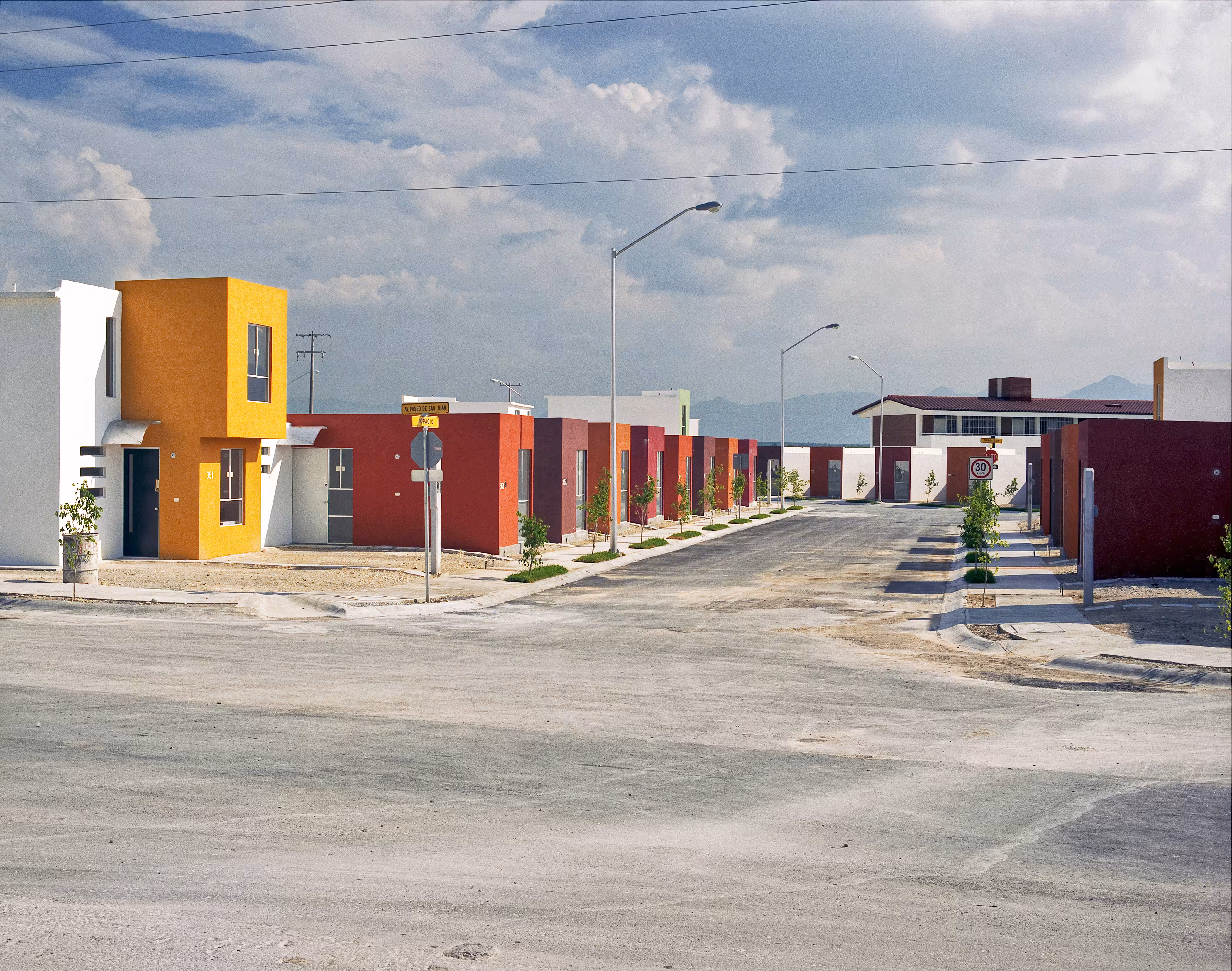 Suburbia Mexicana, Fragmented City #17