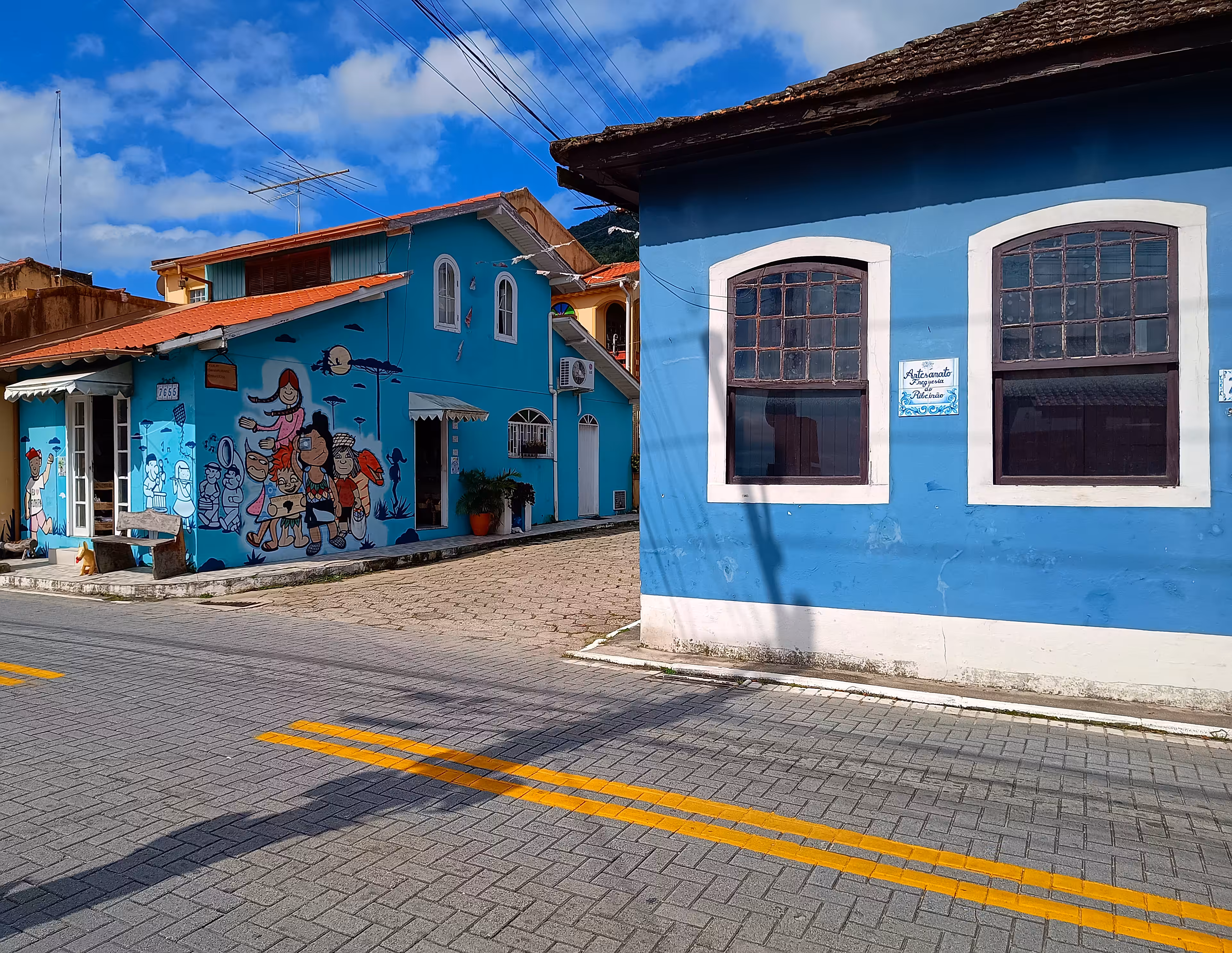 Rodeo posts: Blue village