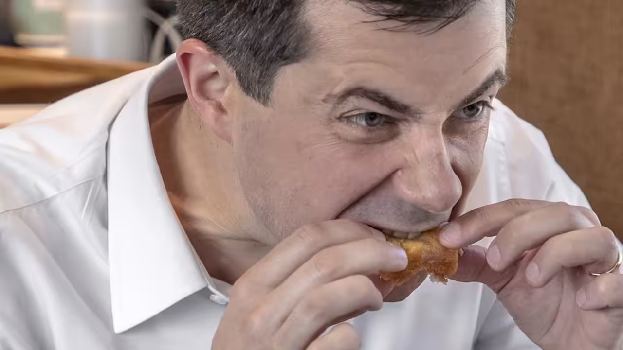 Song A Day: Pete Doesn't Know How To Eat And He's Also A Corporate Shill