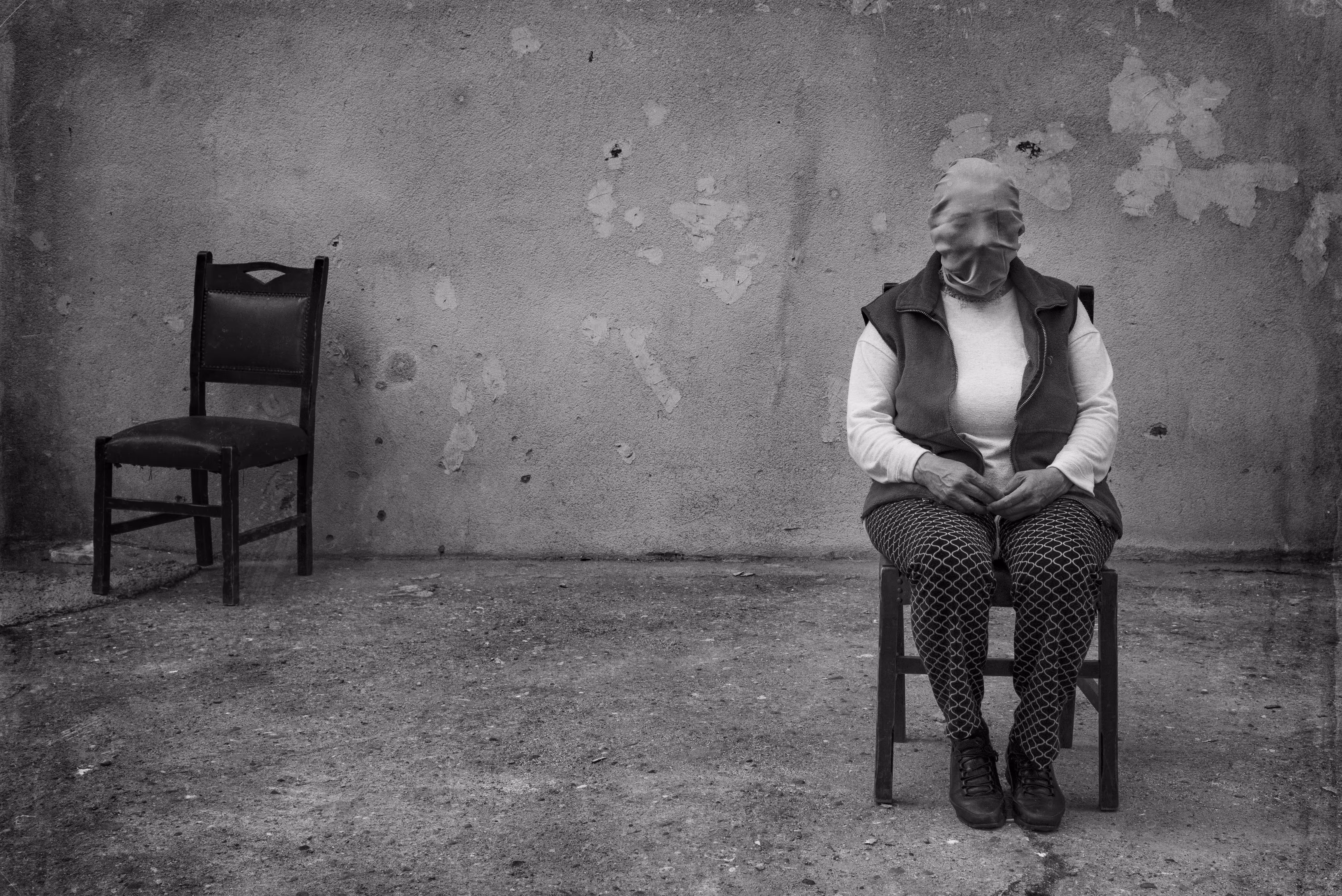 the audience is present - collab 015 - Damla