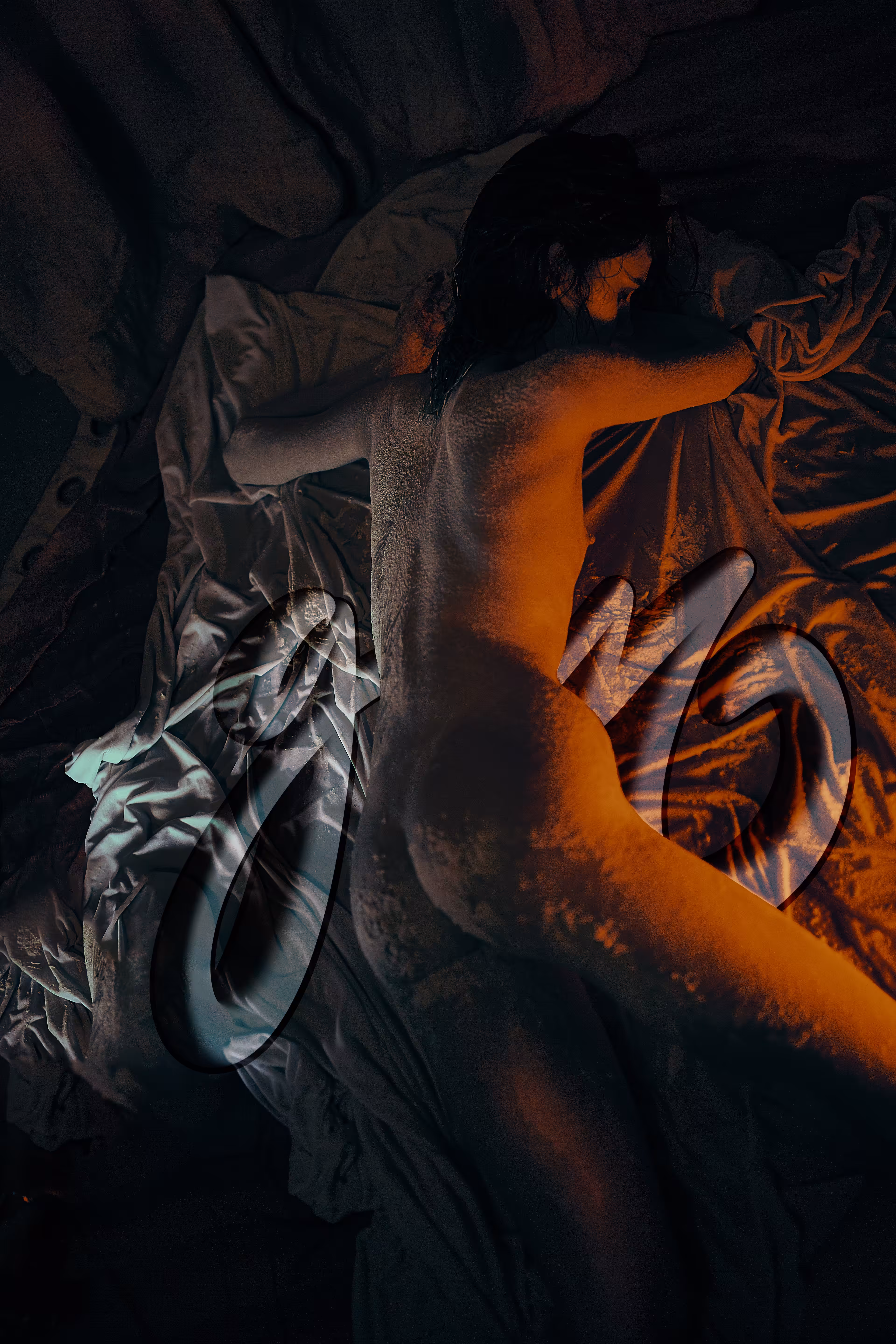 Scarlet Serenade: The incandescent Muse