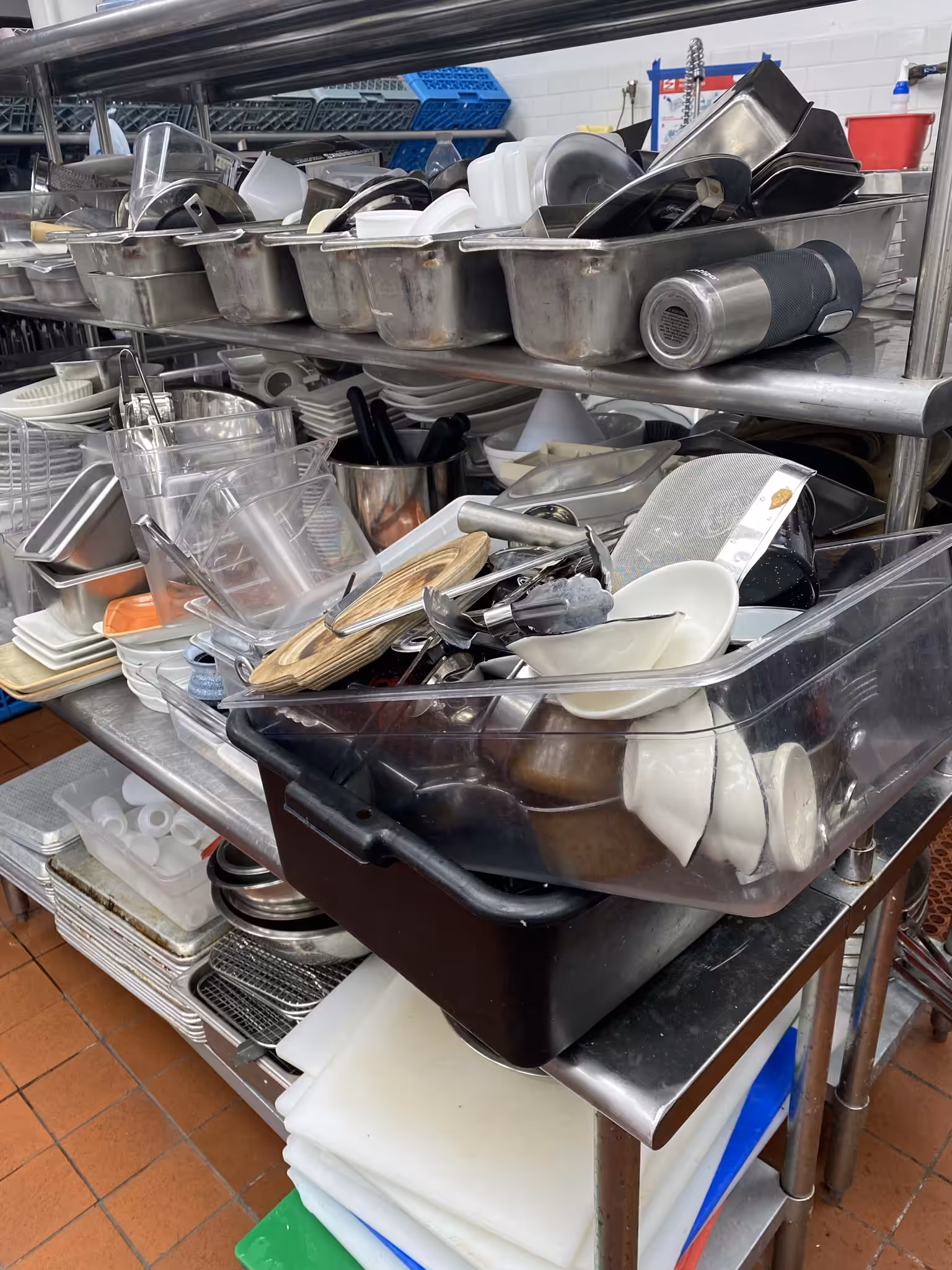 #4 dirty kitchen