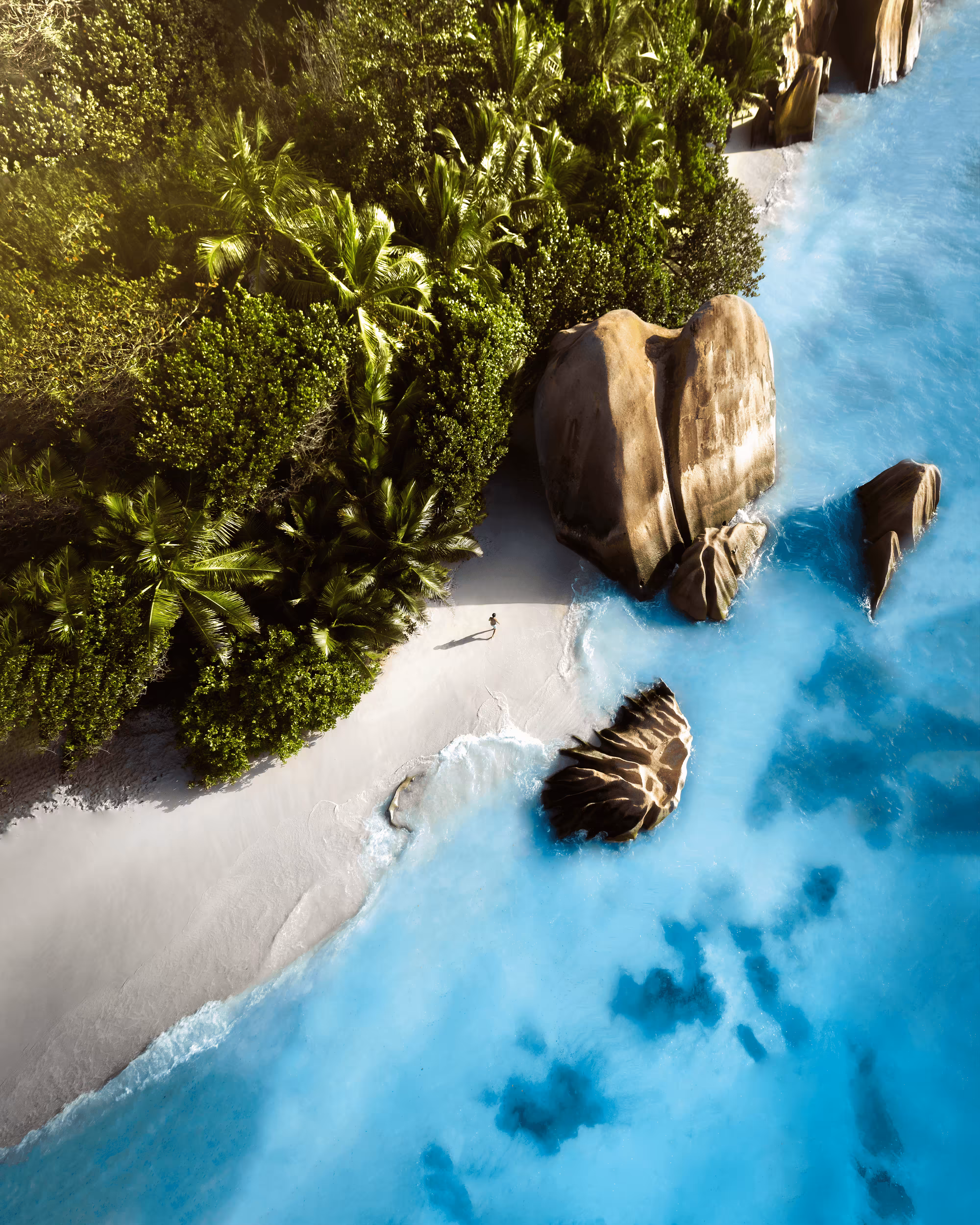 #8: La Dique Island