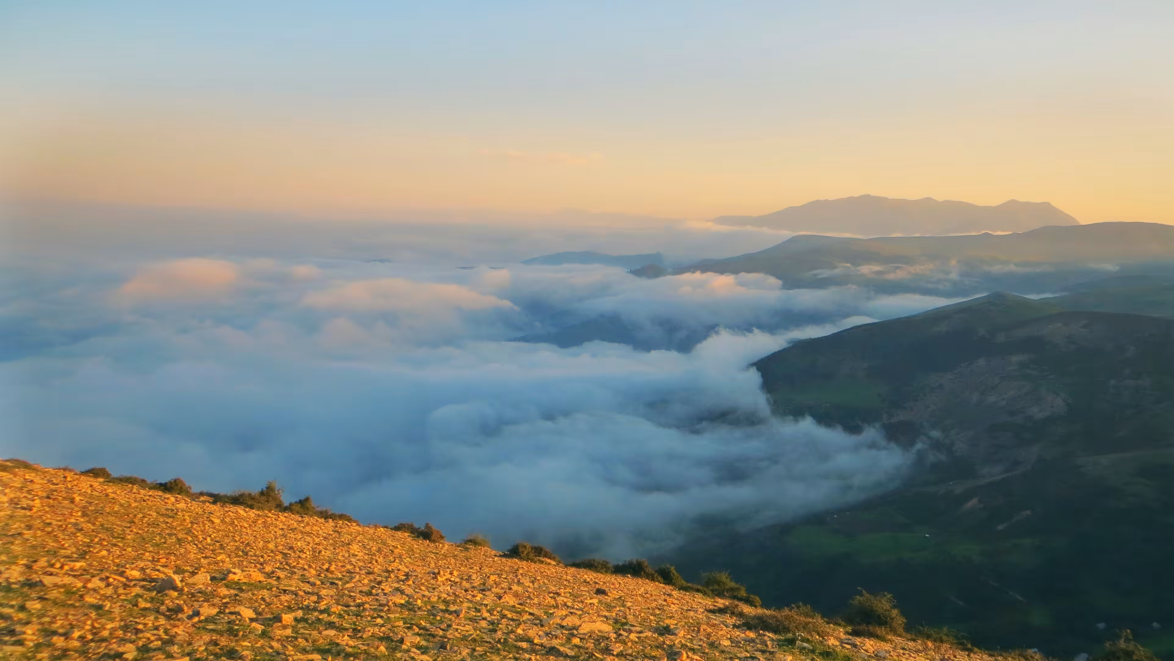 Sea Made of Clouds