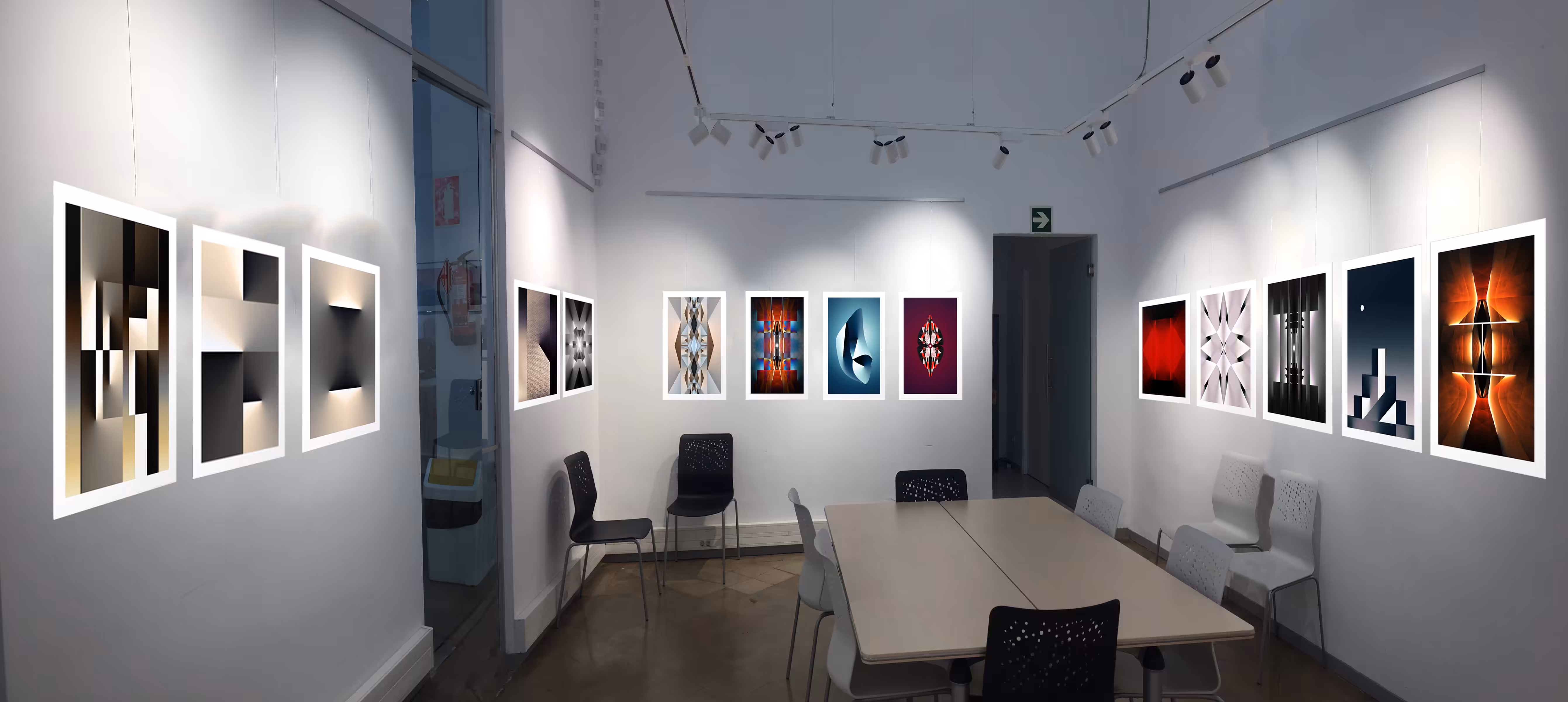 DR0P5 0F L1GH7 4L0NG 7H3 D1G174L P47H: Punt Multimedia, sketch of  my exposition in 2017