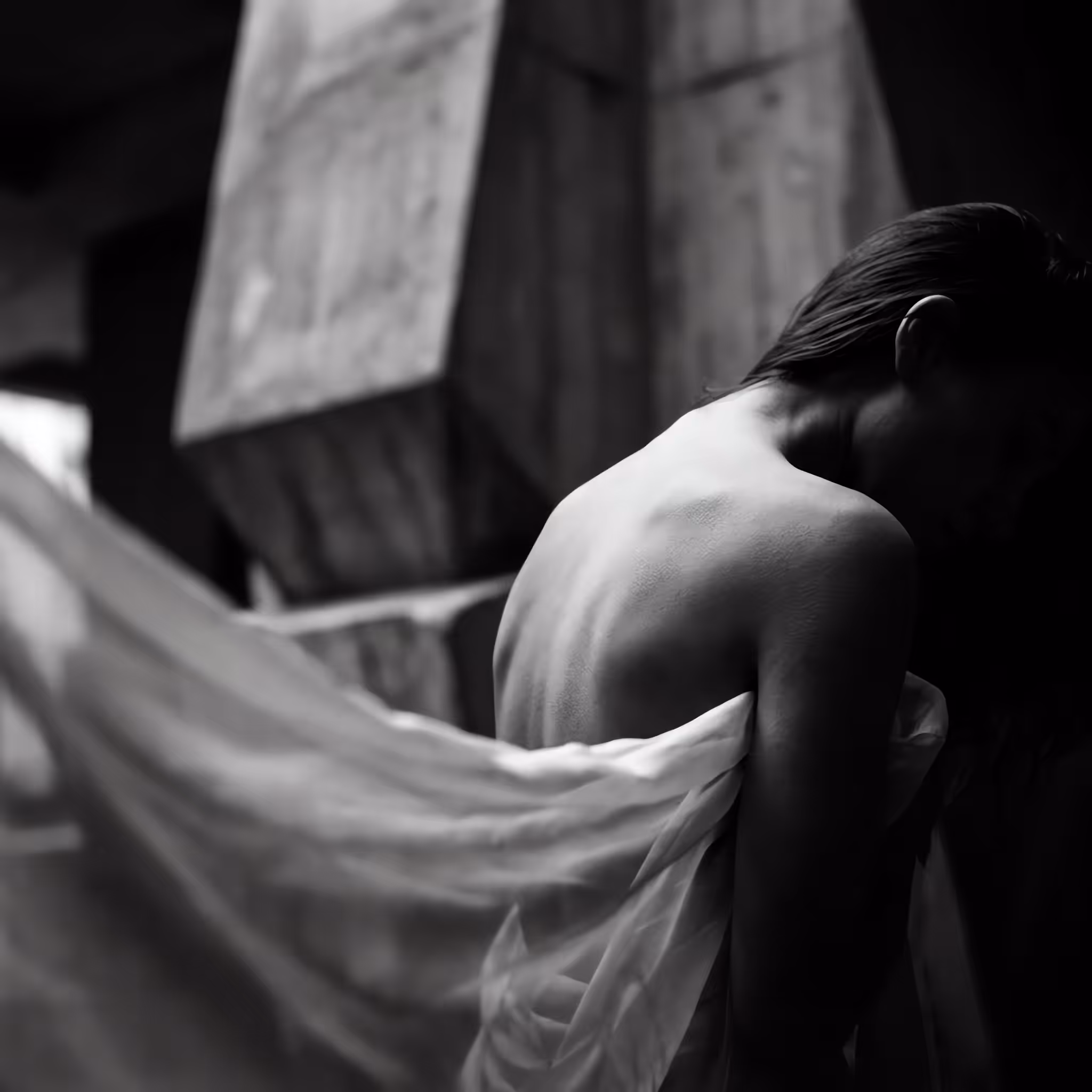 N⁰ L - 29 - Whispering Silk Into Dawn's Embrace