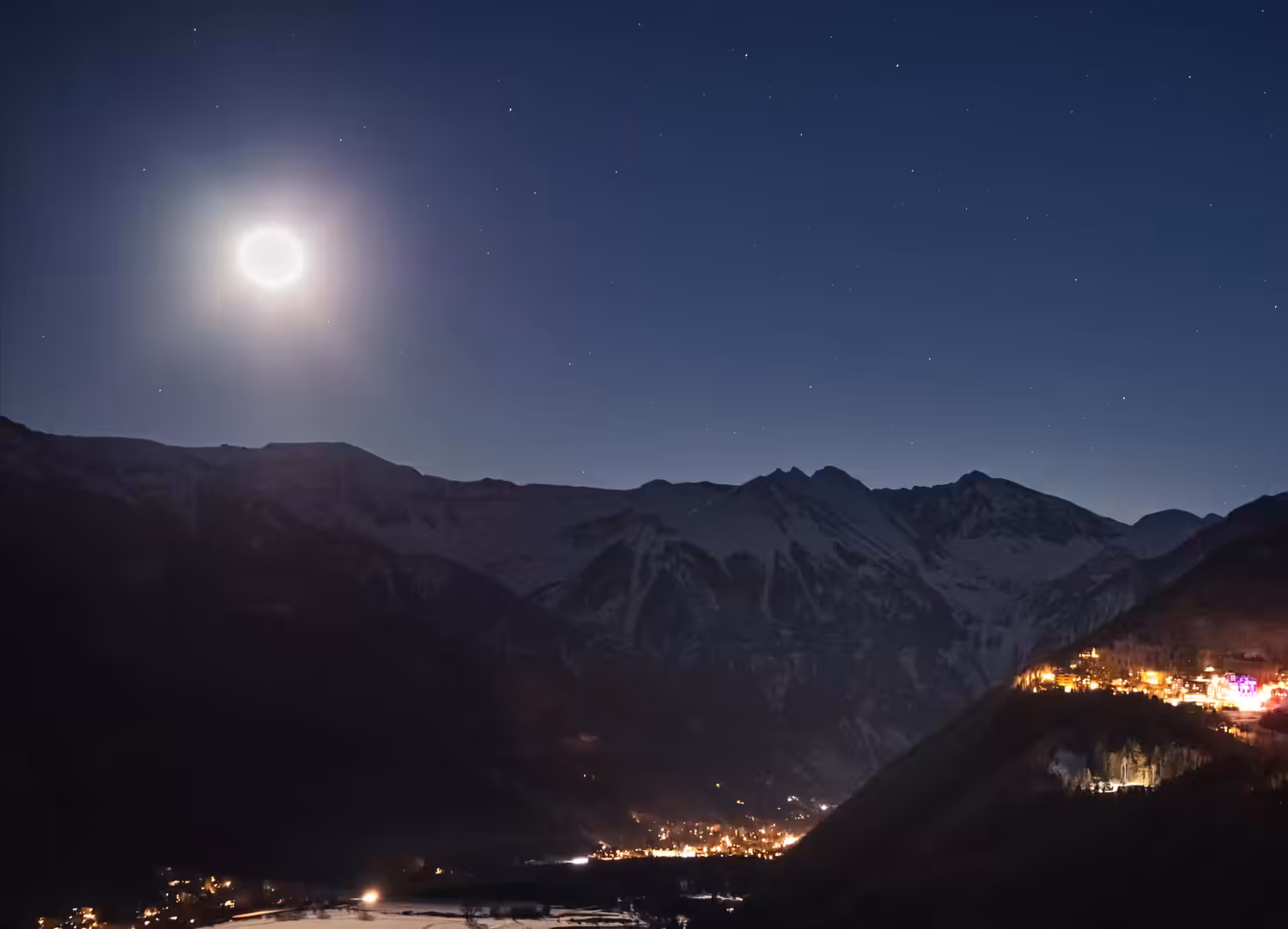 Midnight Moon Rise