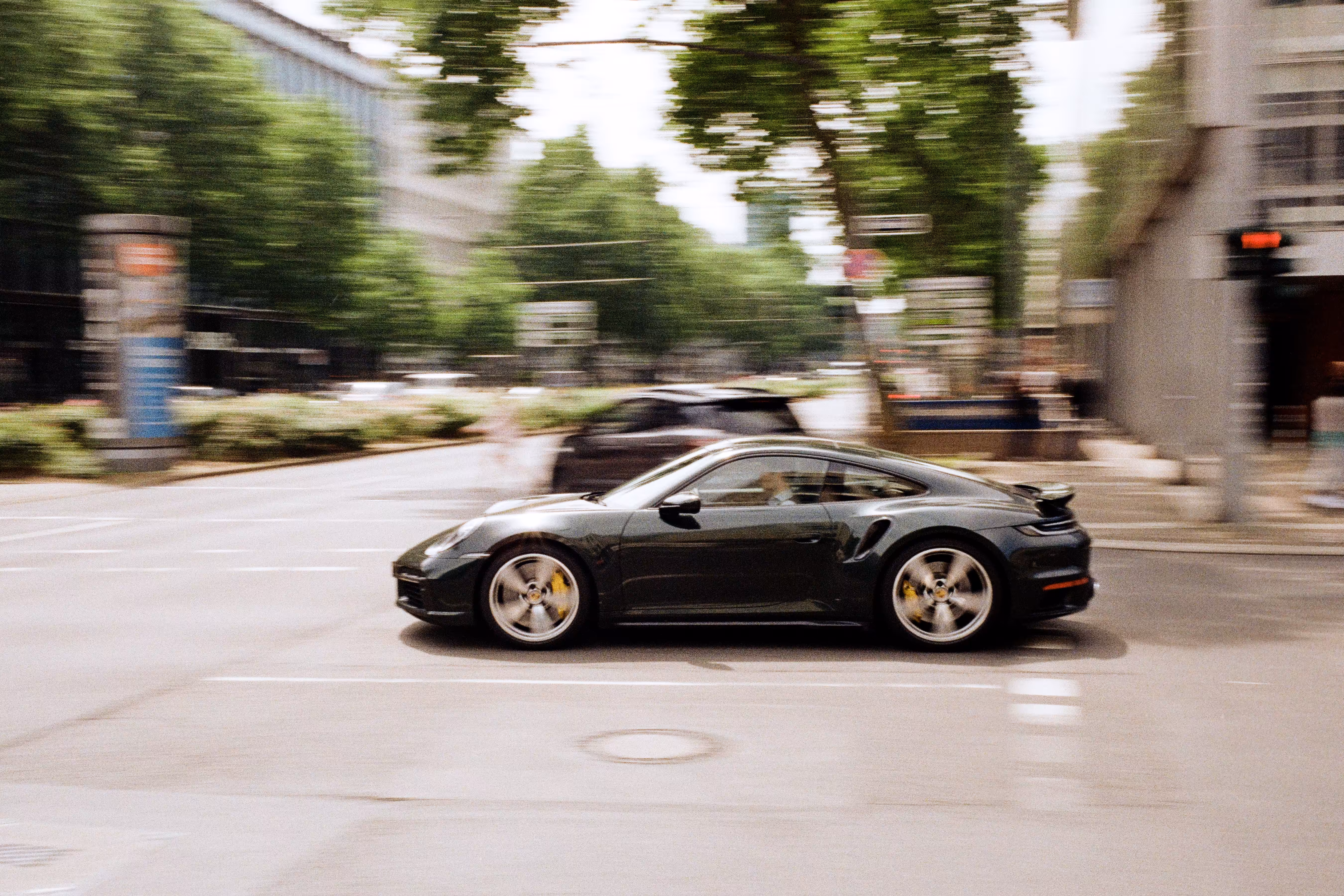 Porsche On Gold