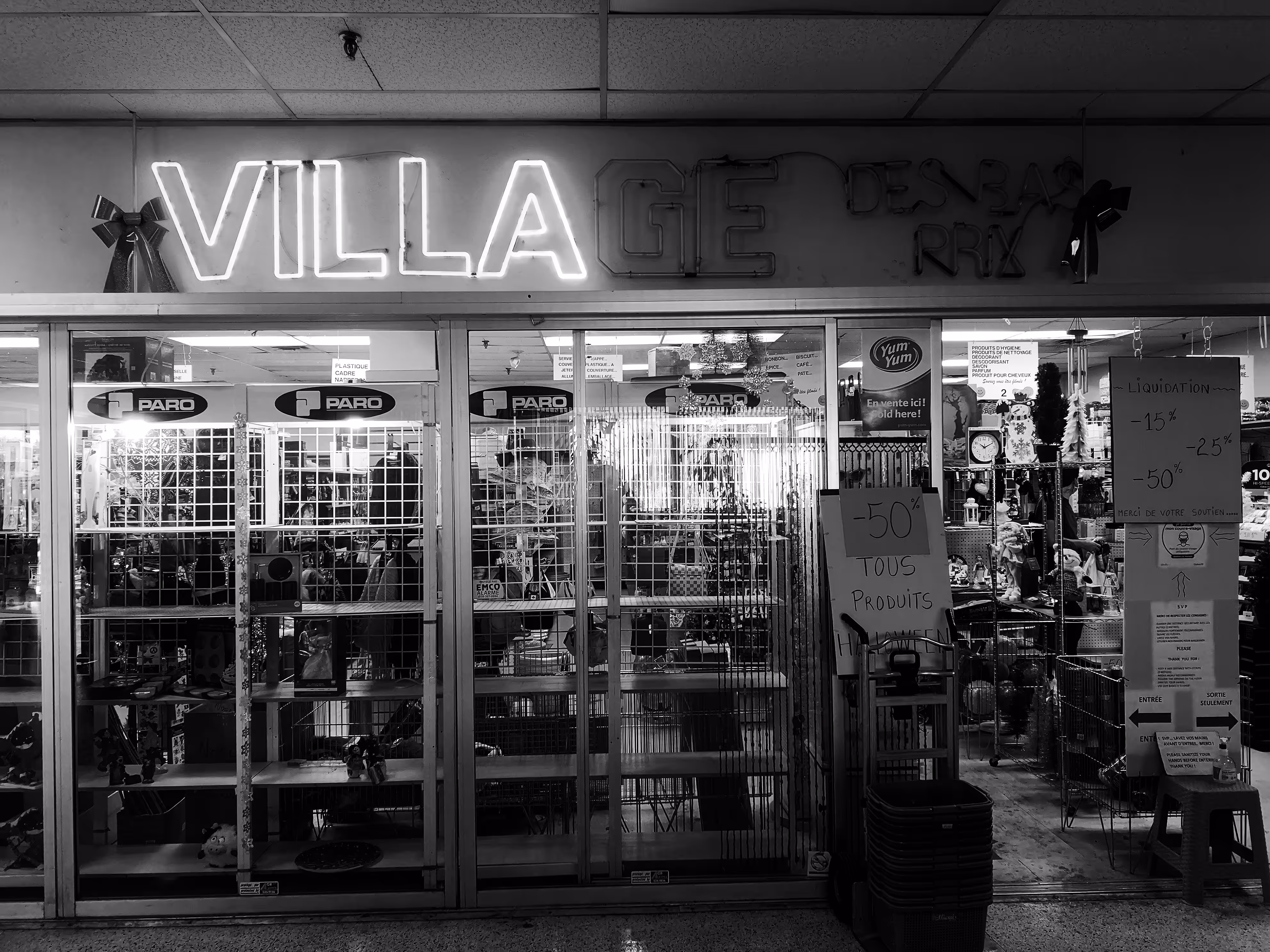 V I L L A G E 
