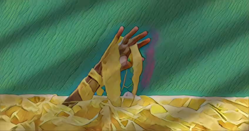 Mummy (her hand)