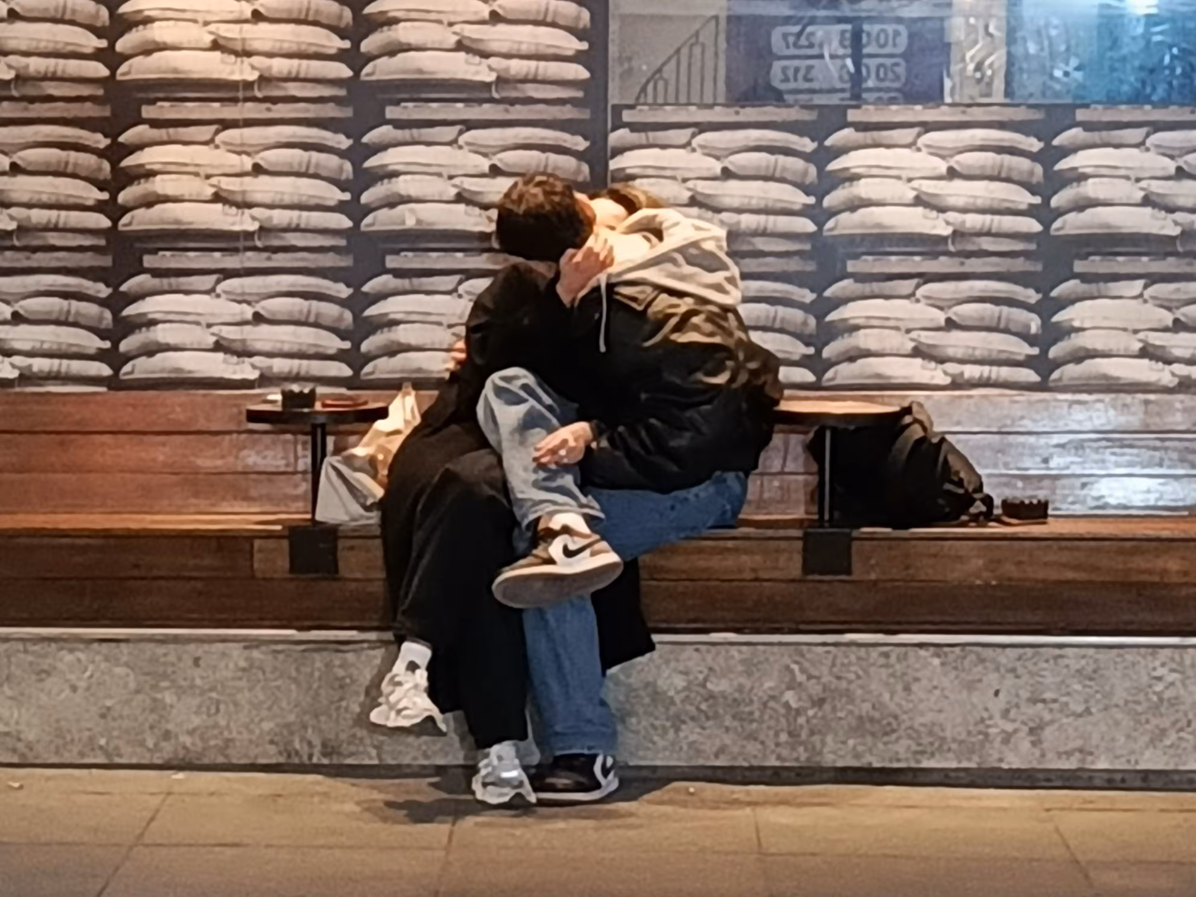 The Happy Valley: The Kiss