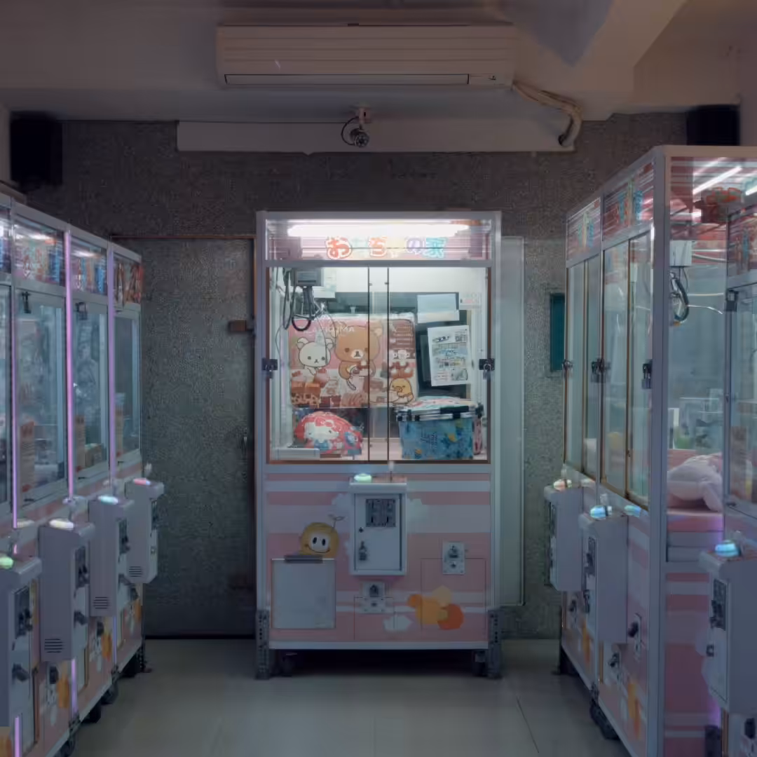 Lock-in Vending Machine 072