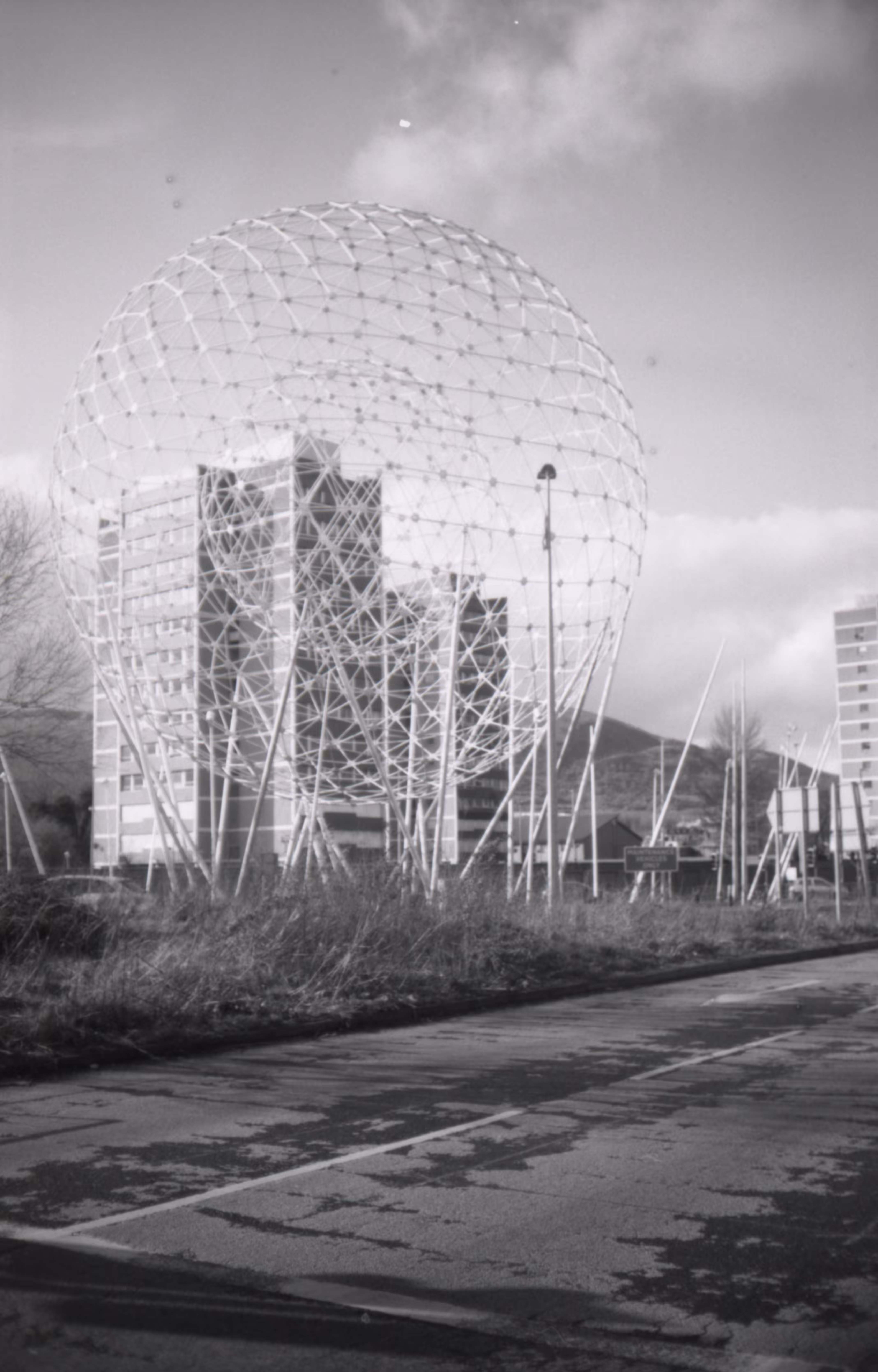 35mm Belfast: balls on the falls