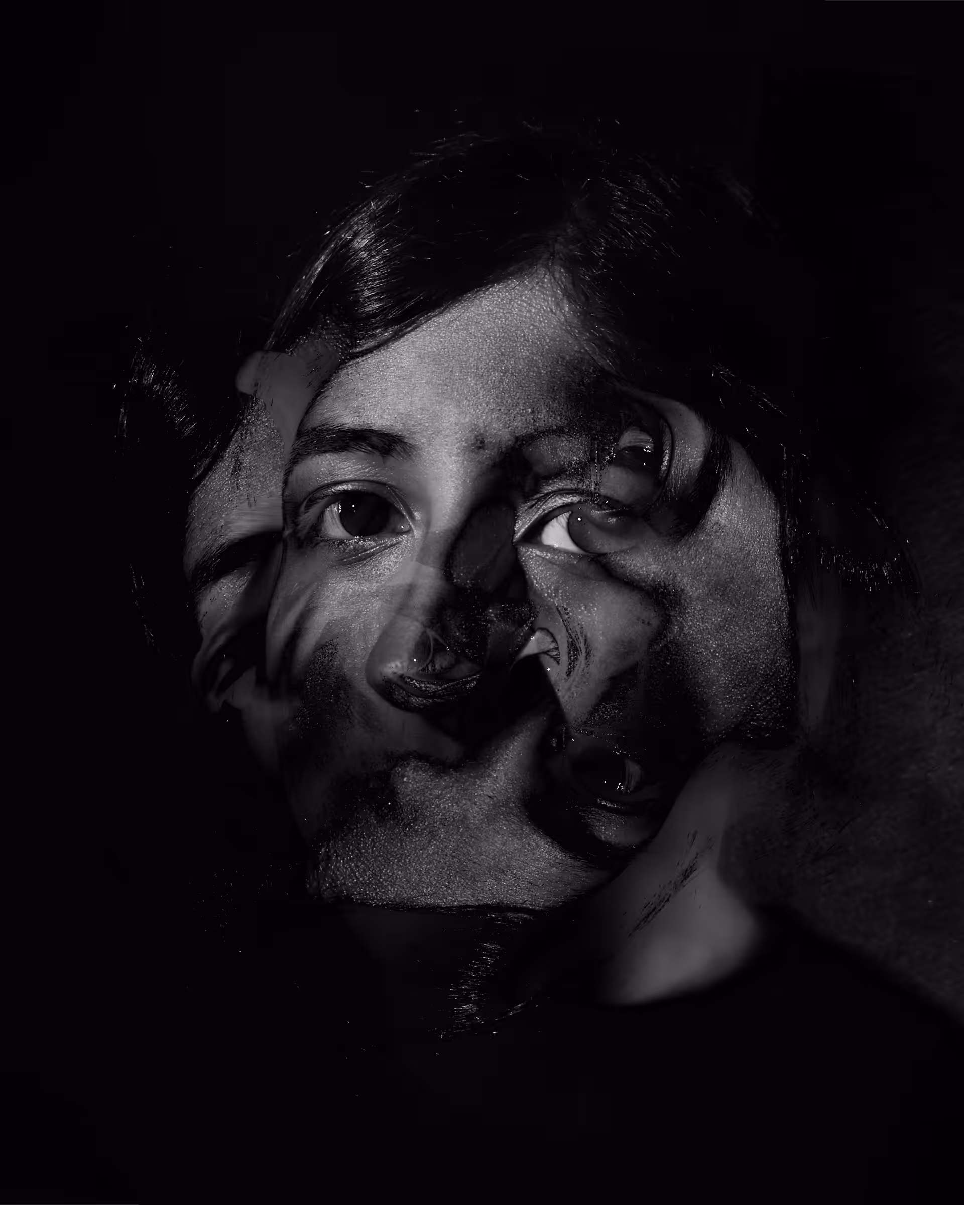 I'M A STRANGER - 002