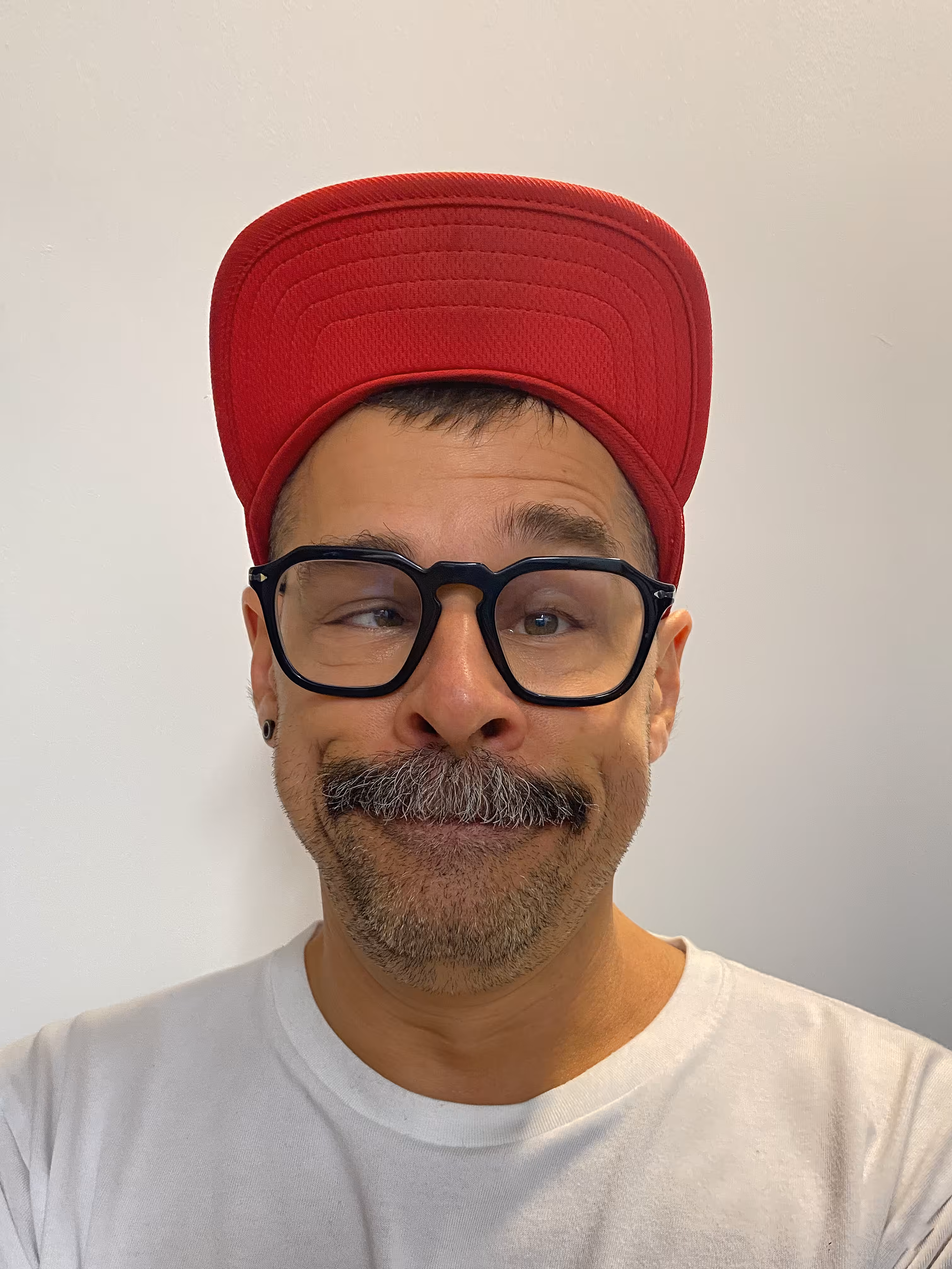 Acid, the idiot wif hat