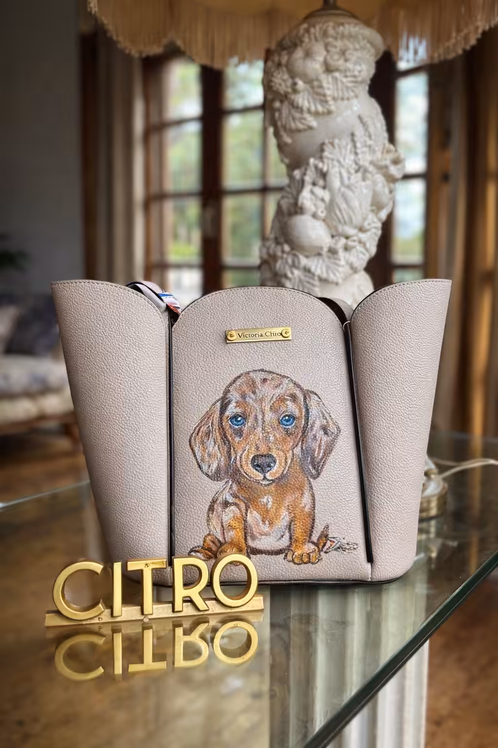 dachshund Zazu