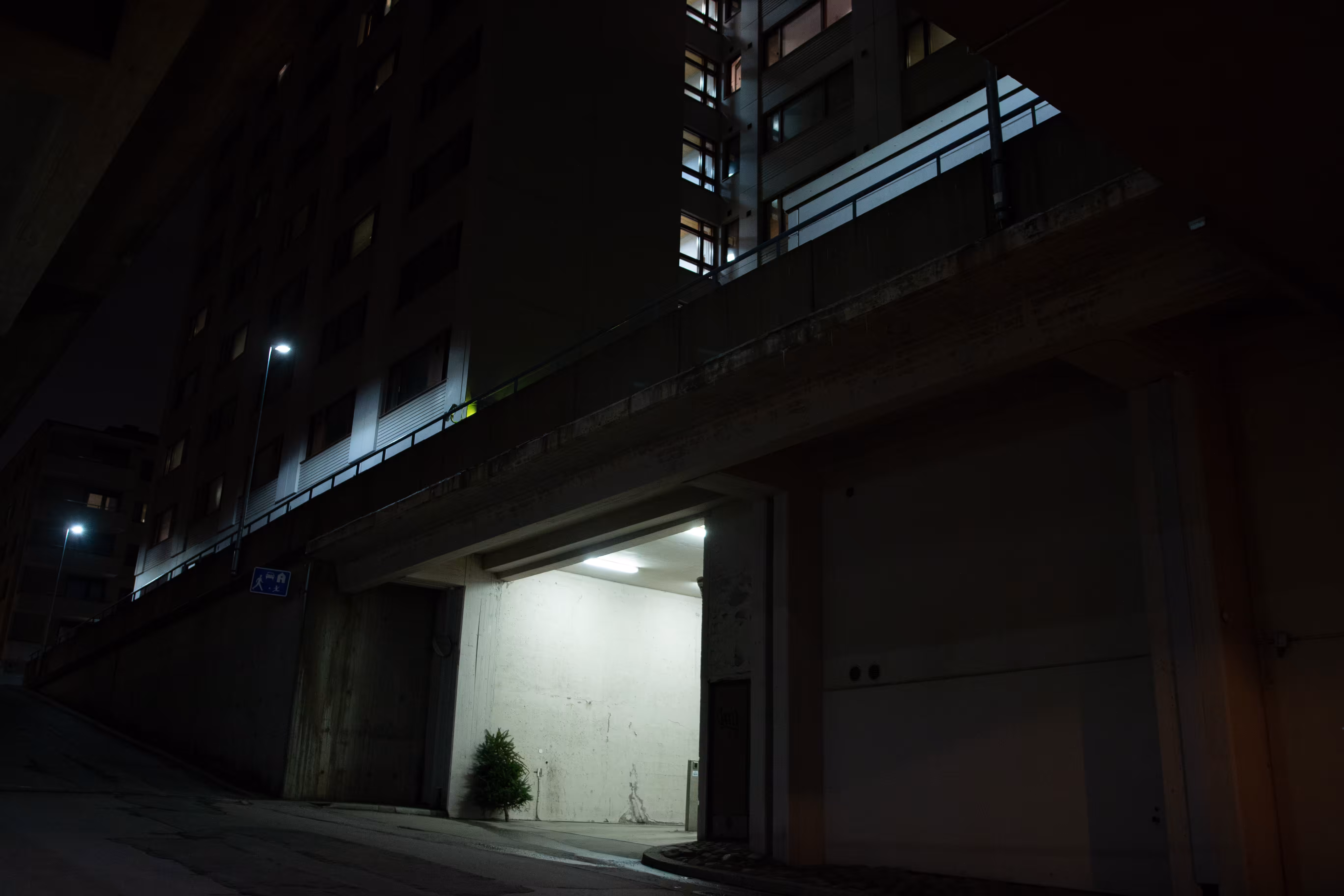 So who lives here, anyway? #003