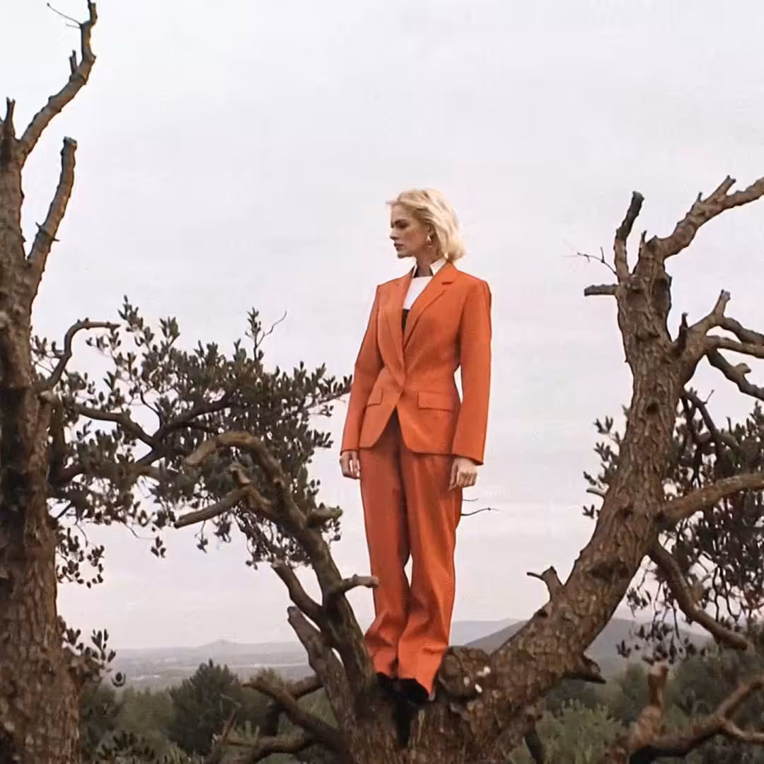WOMAN TREE