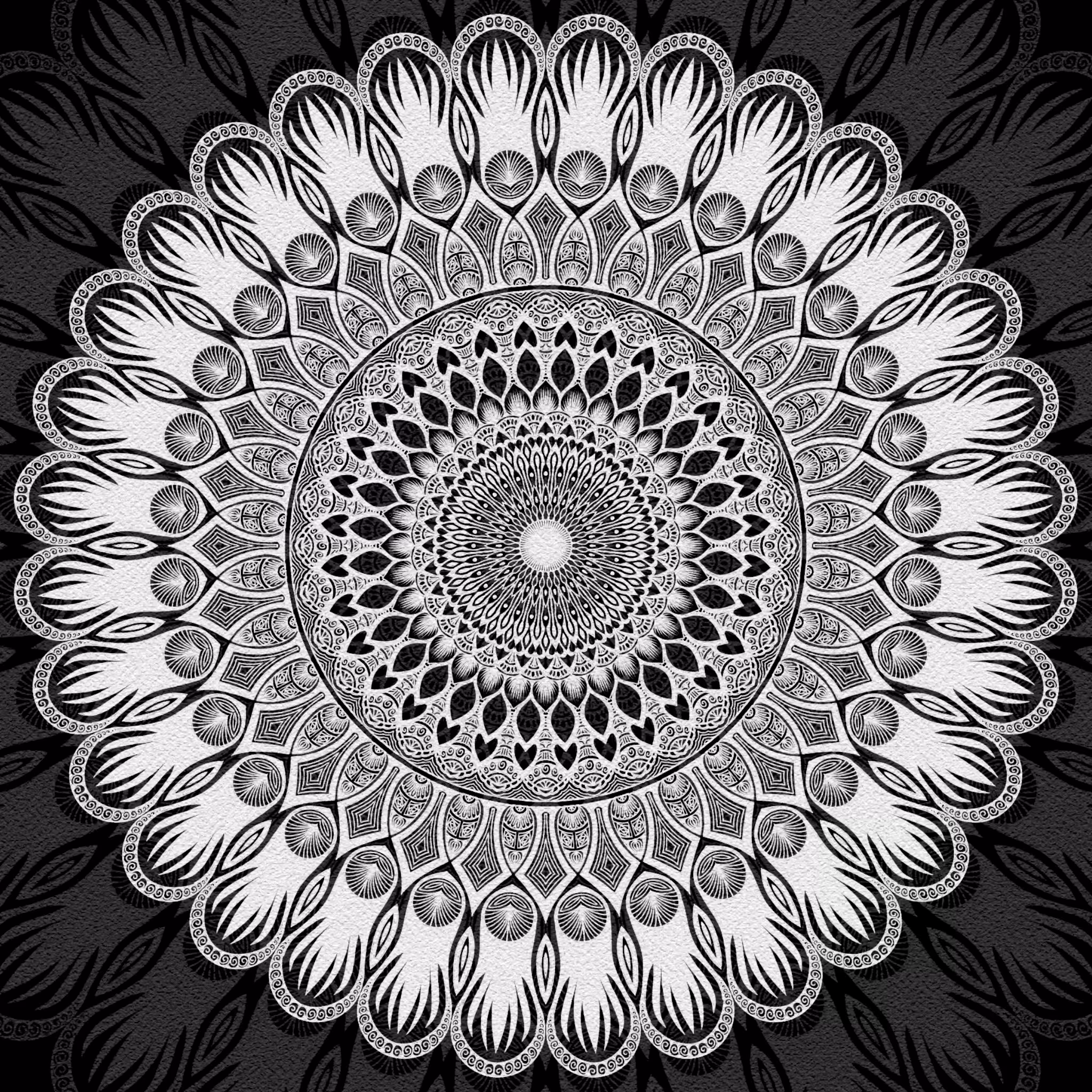 BW Mandala 04