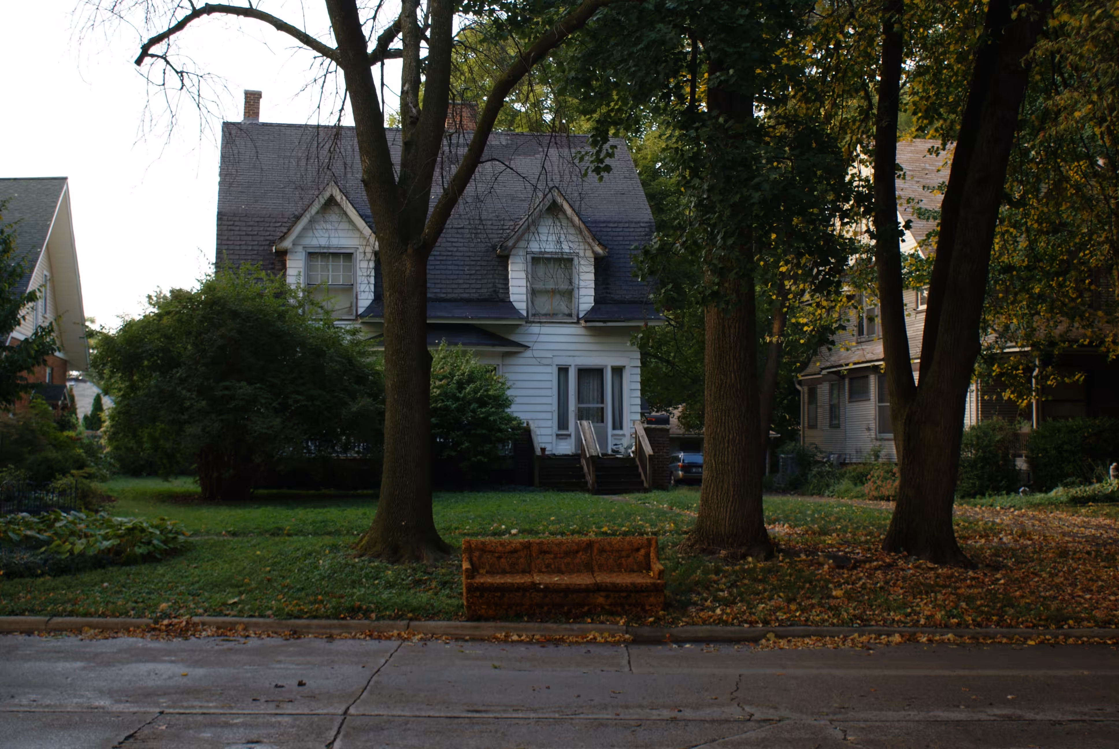 Couch on W Main St, 2016