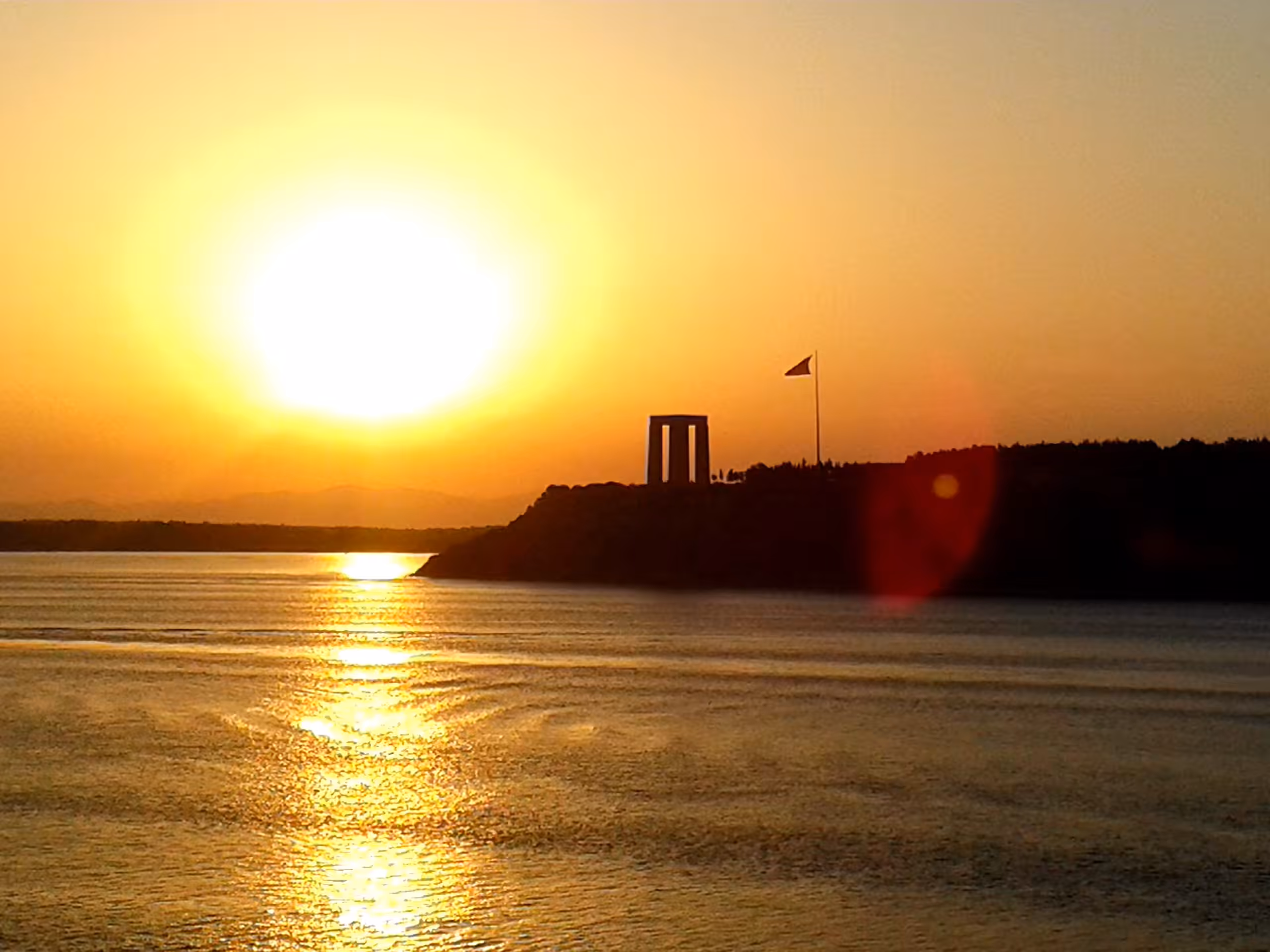 Çanakkale Şehitleri Anıt