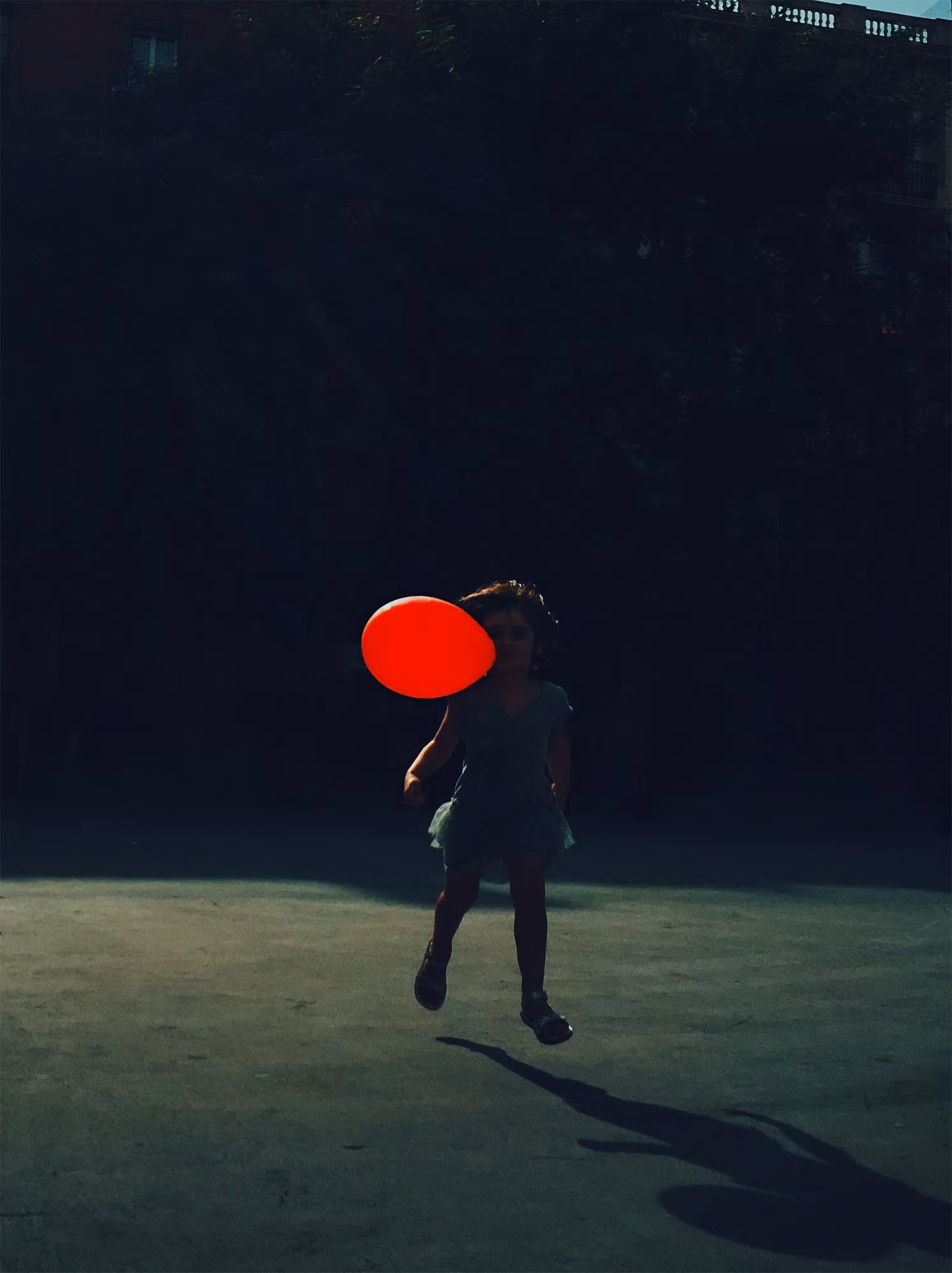 Pia with Balloon