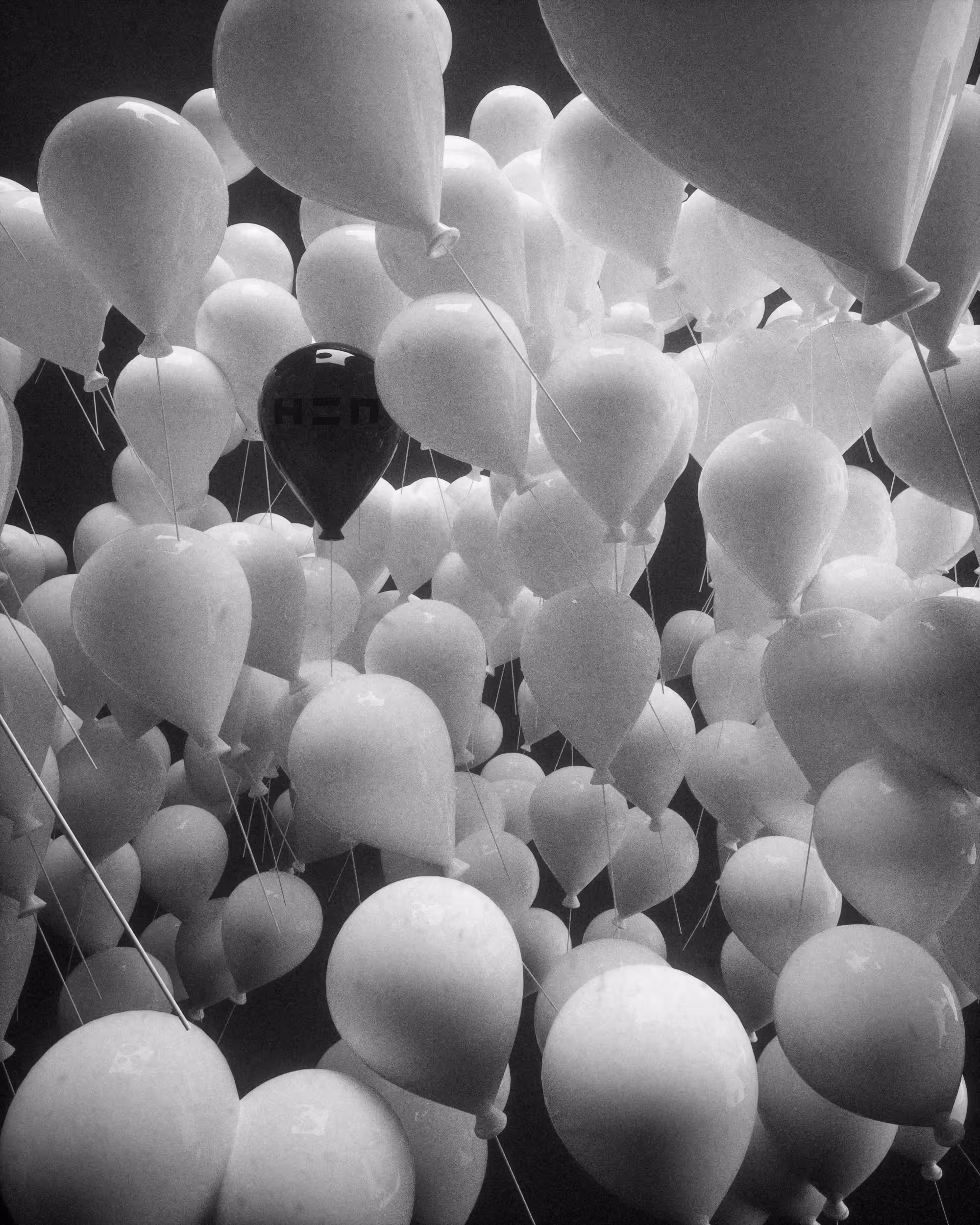 HENthousand_balloooonnnn