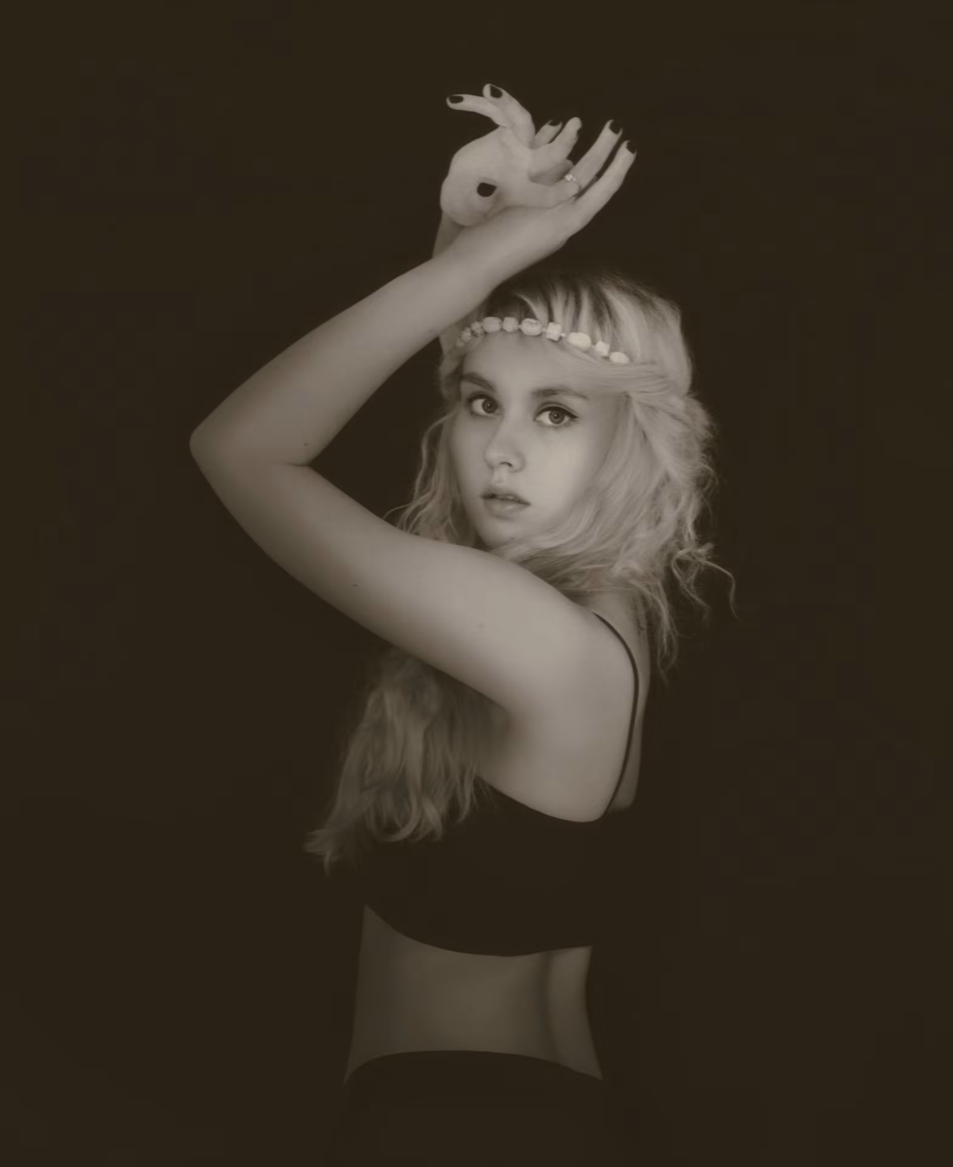 B&W : The past is in the past 