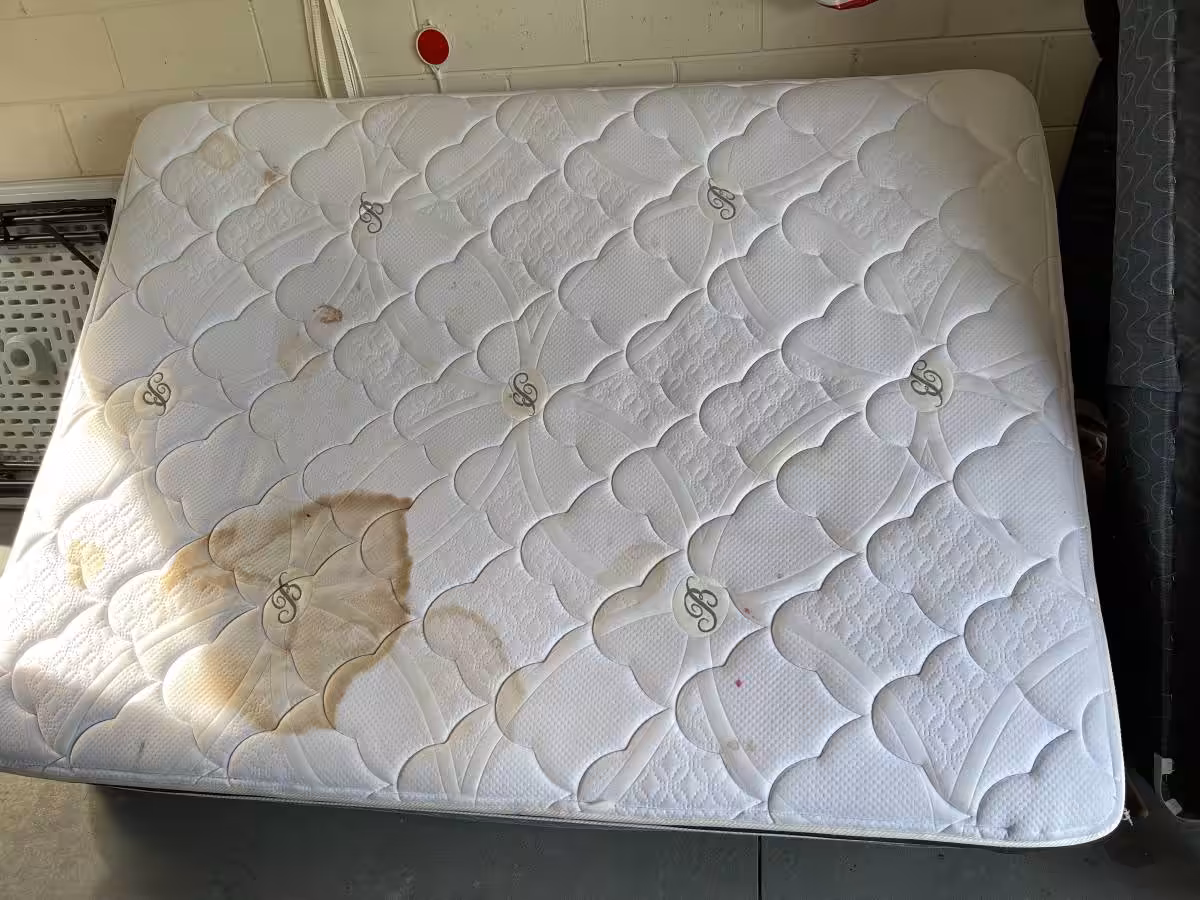 Queen Mattress (Lake Nona, Orlando)