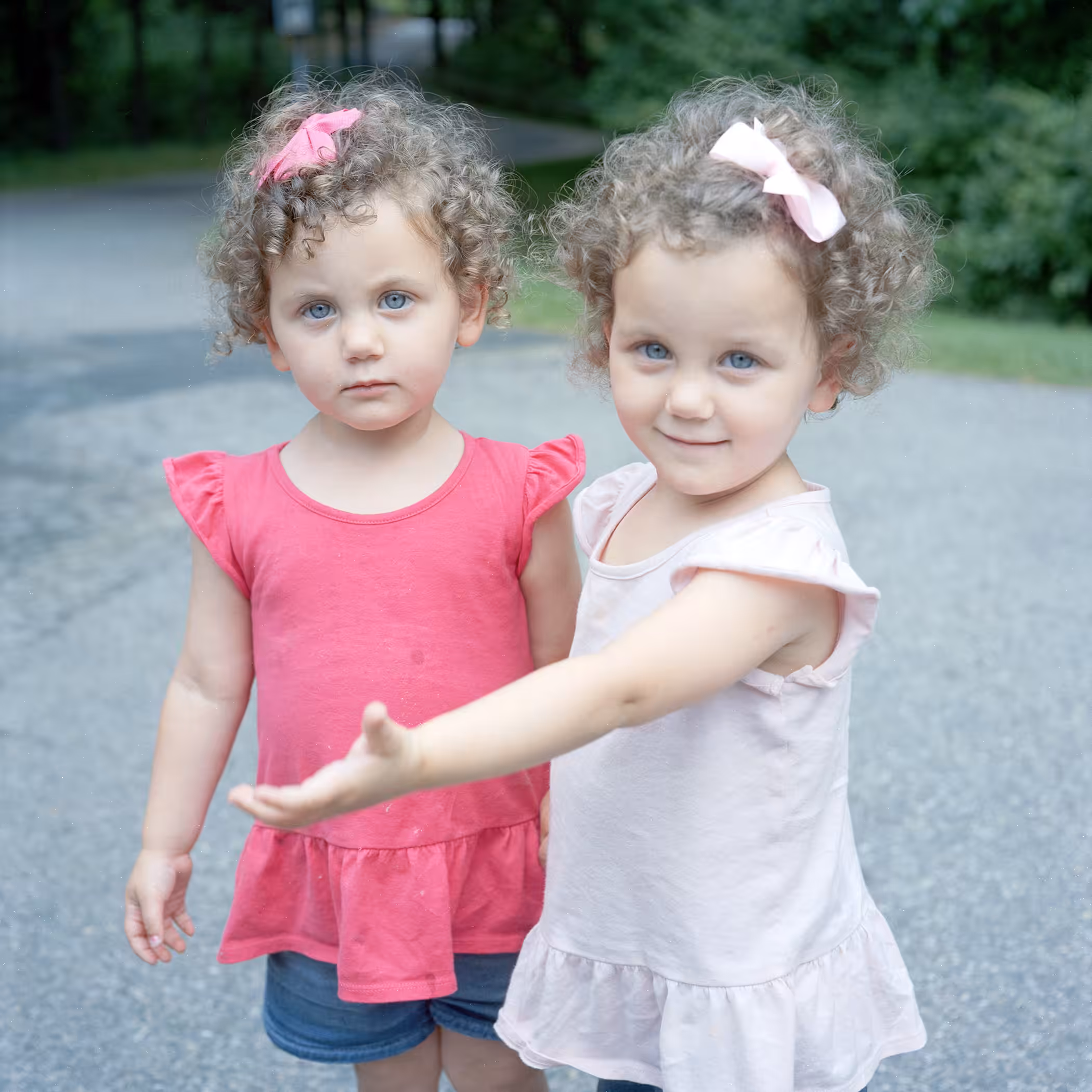 Twin Flames #84. Noa & Eyva Goldstein