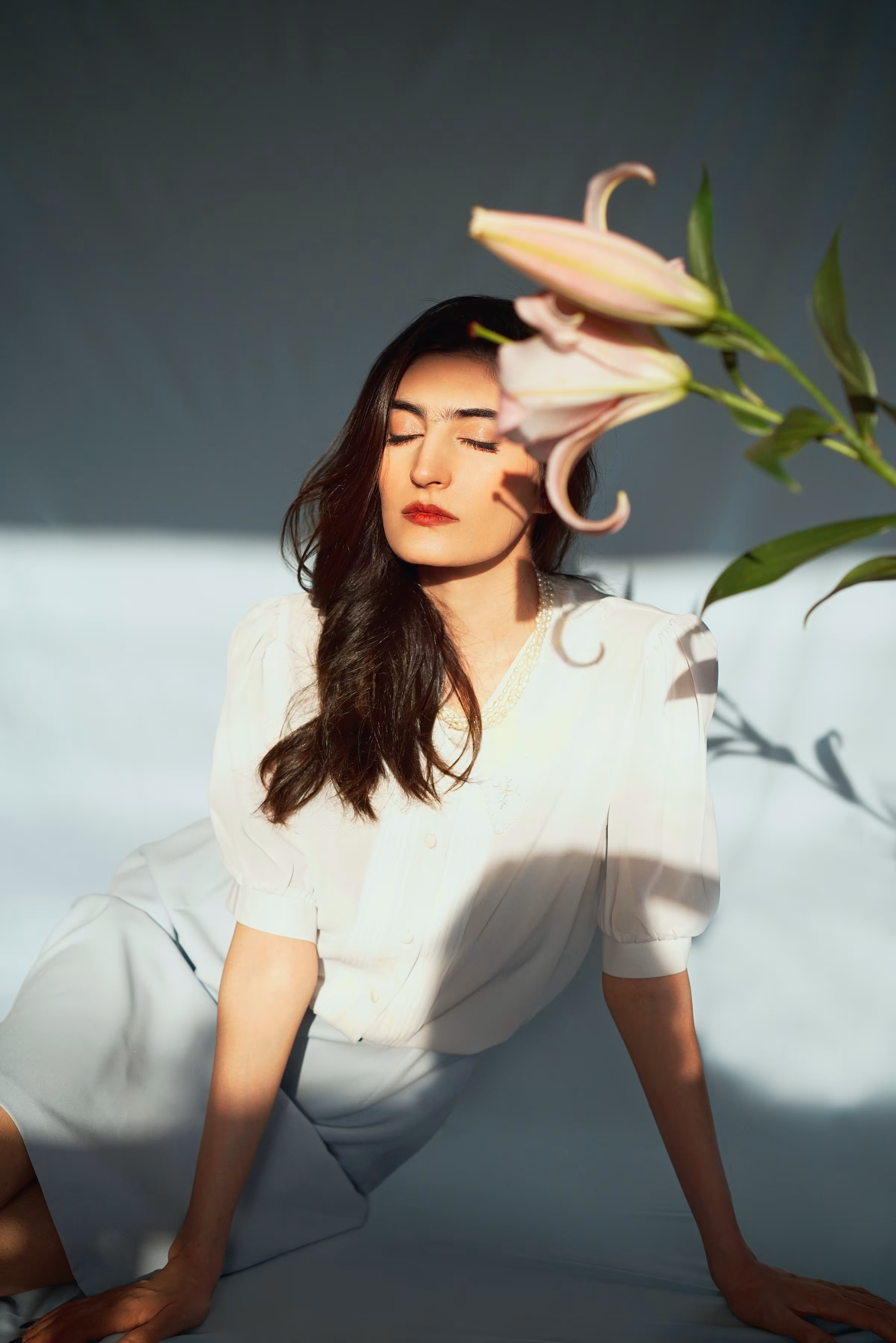Between Light and Bloom