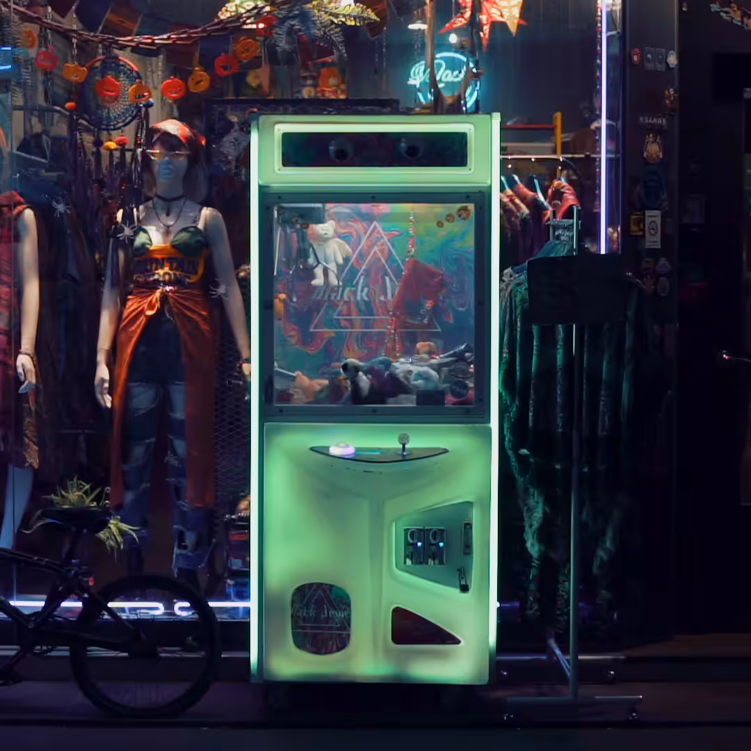 Lock-in Vending Machine 082