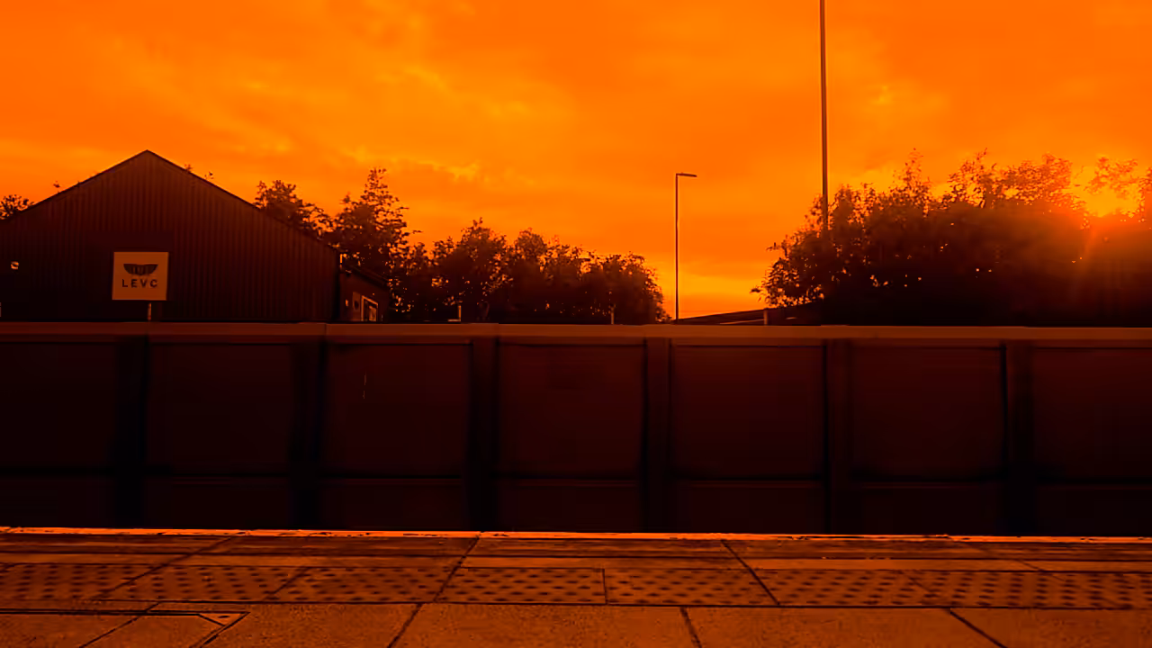 London views - 04 - StarLane station in June 2021