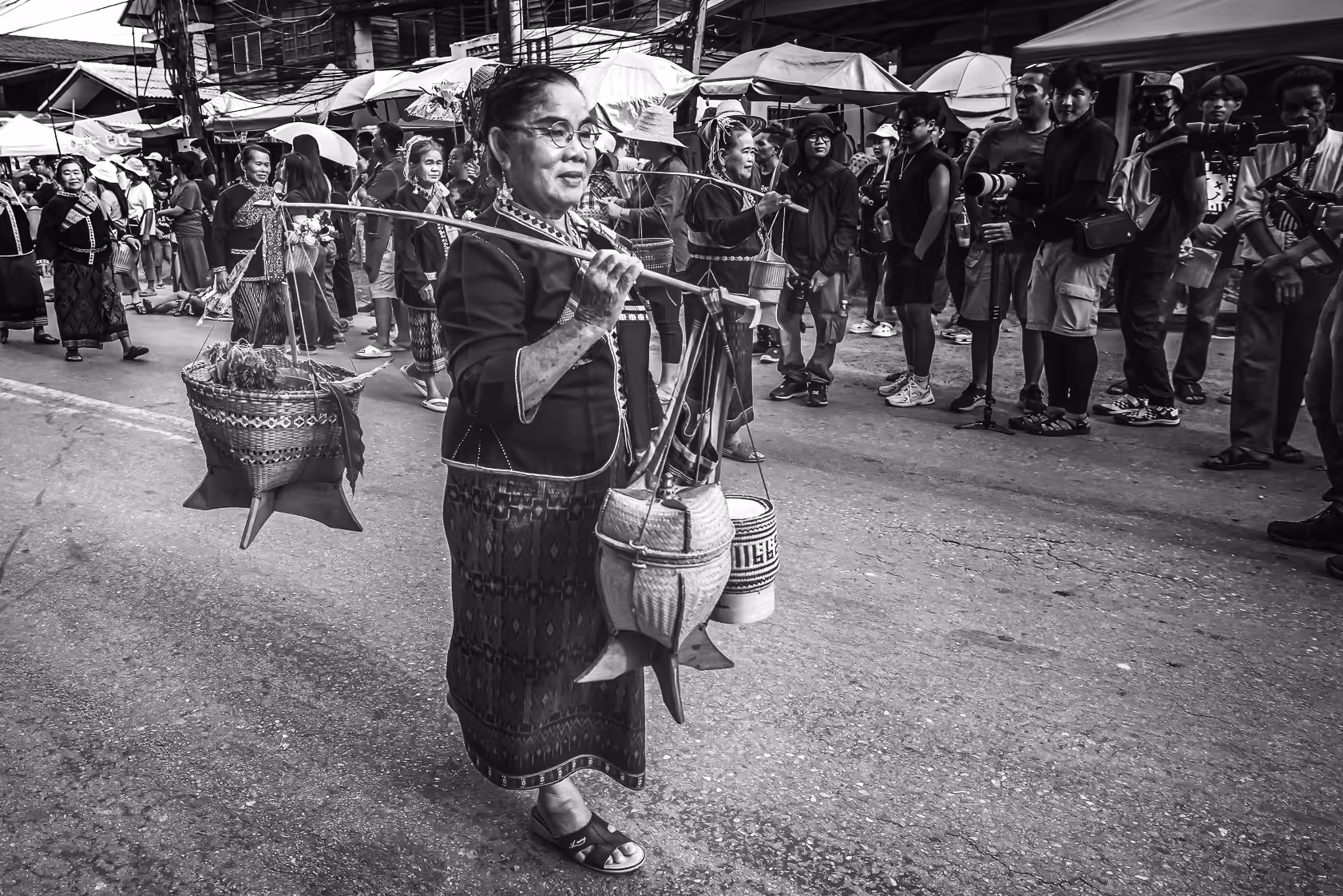 B&W Photography: local costumes.